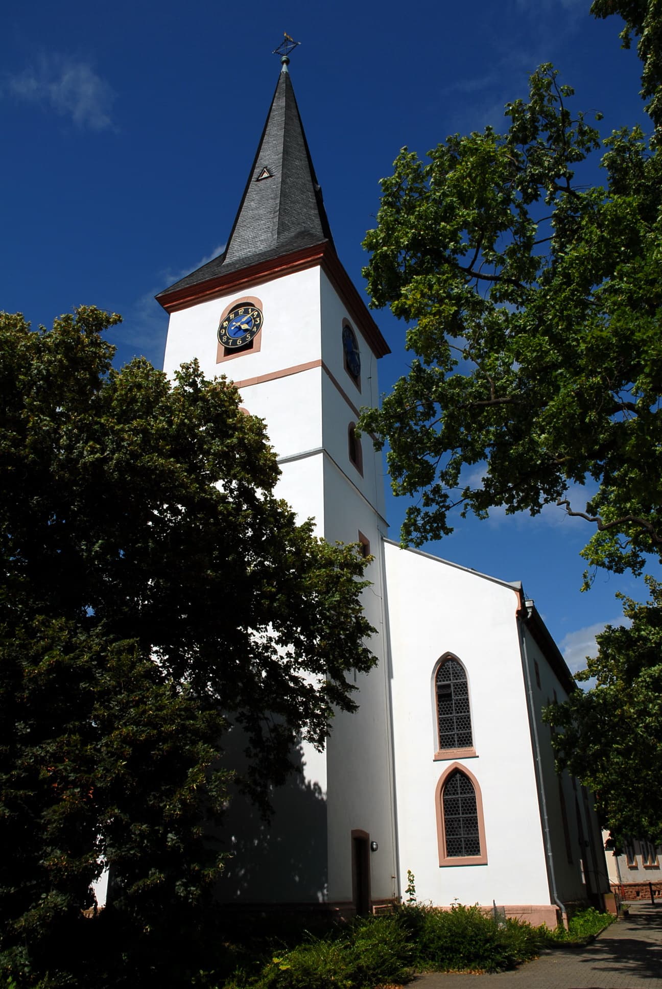 Protestant church Worms-Heppenheim