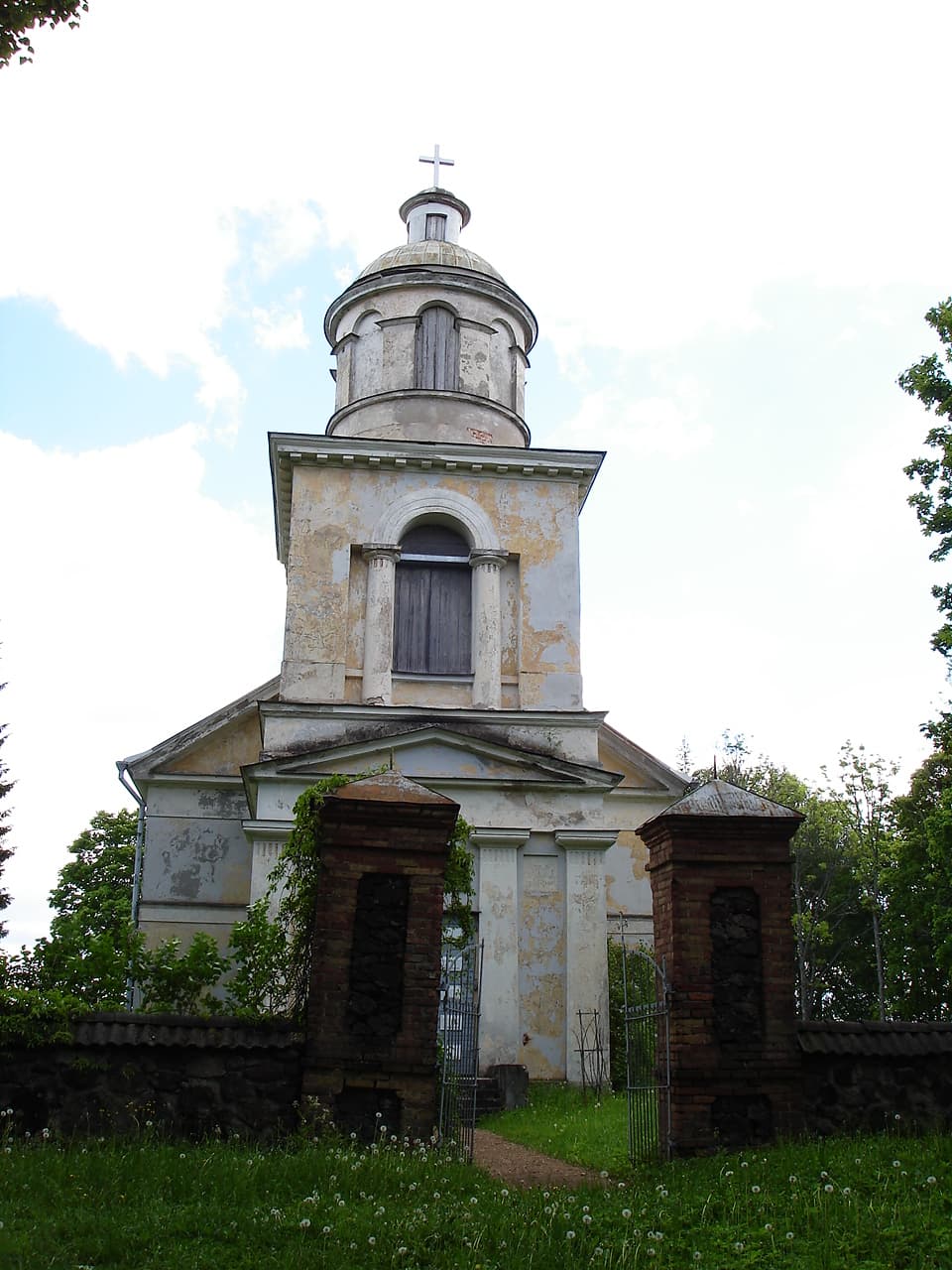 Sunākste Lutheran church