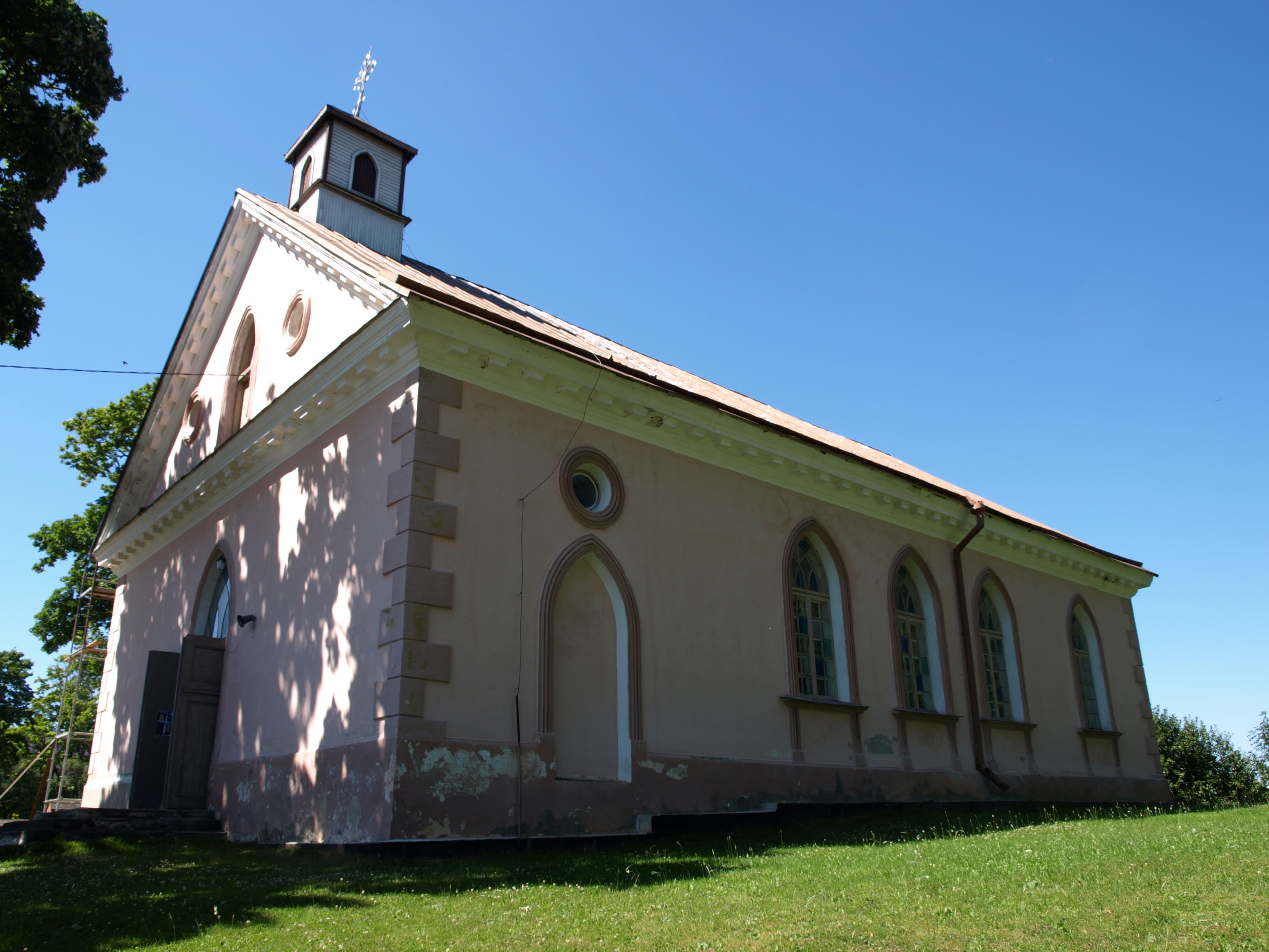 Church of St. Felix of Valois, Sužionys