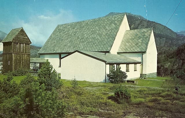 Svelgen Chapel