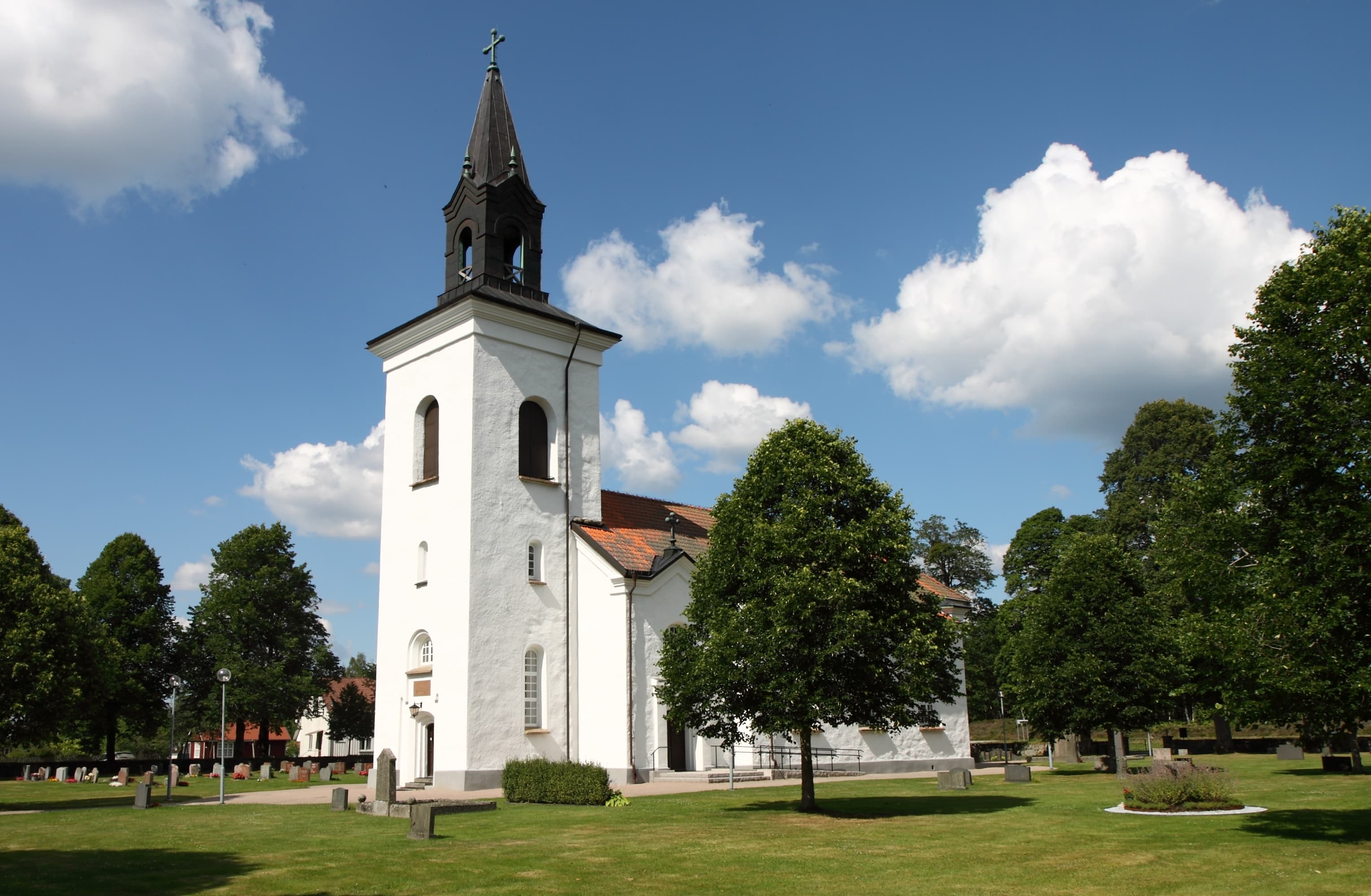 Tämta Church