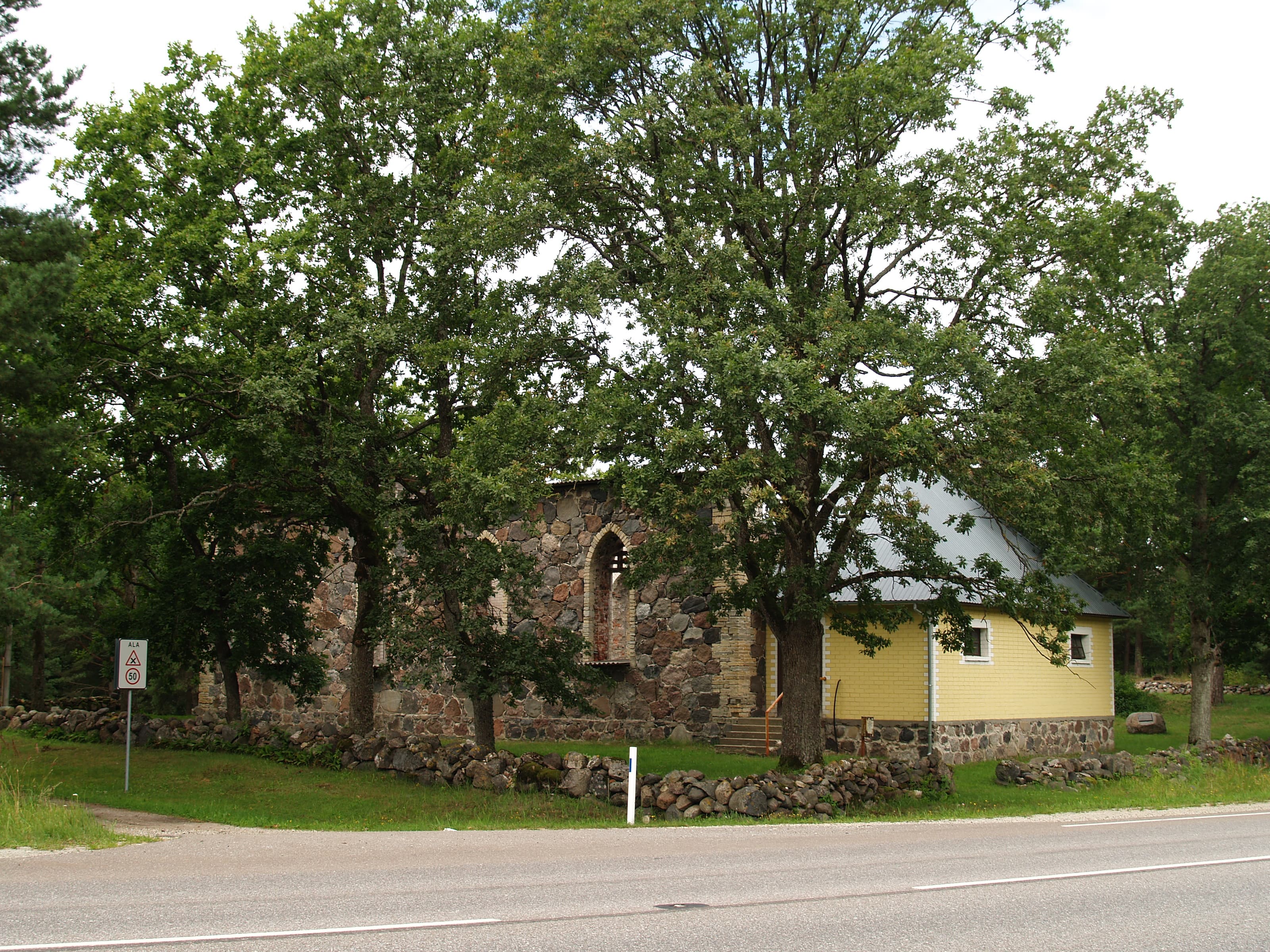 Tahkuranna Church