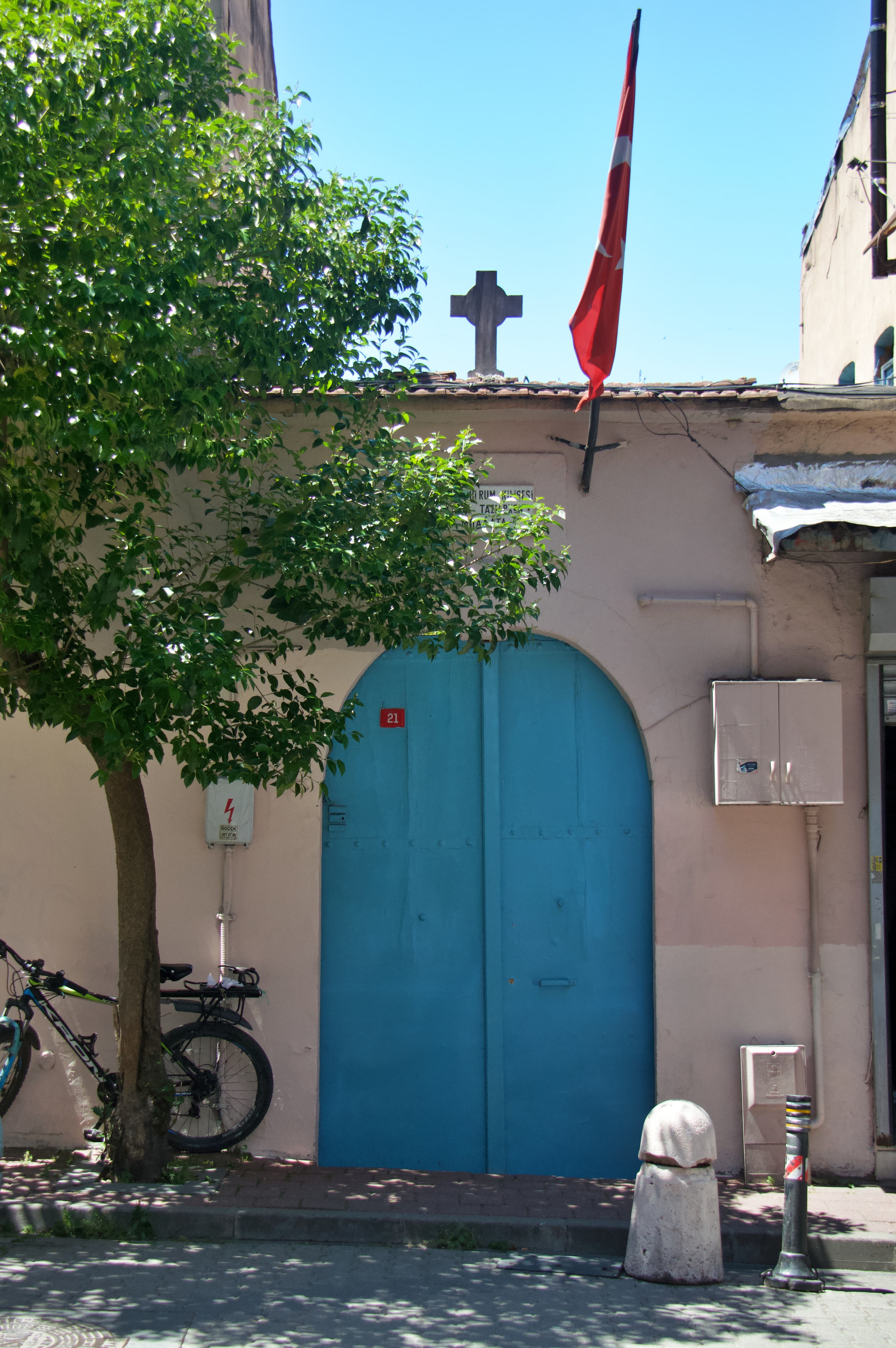 Taksiarhes Rum Kilisesi, Balat
