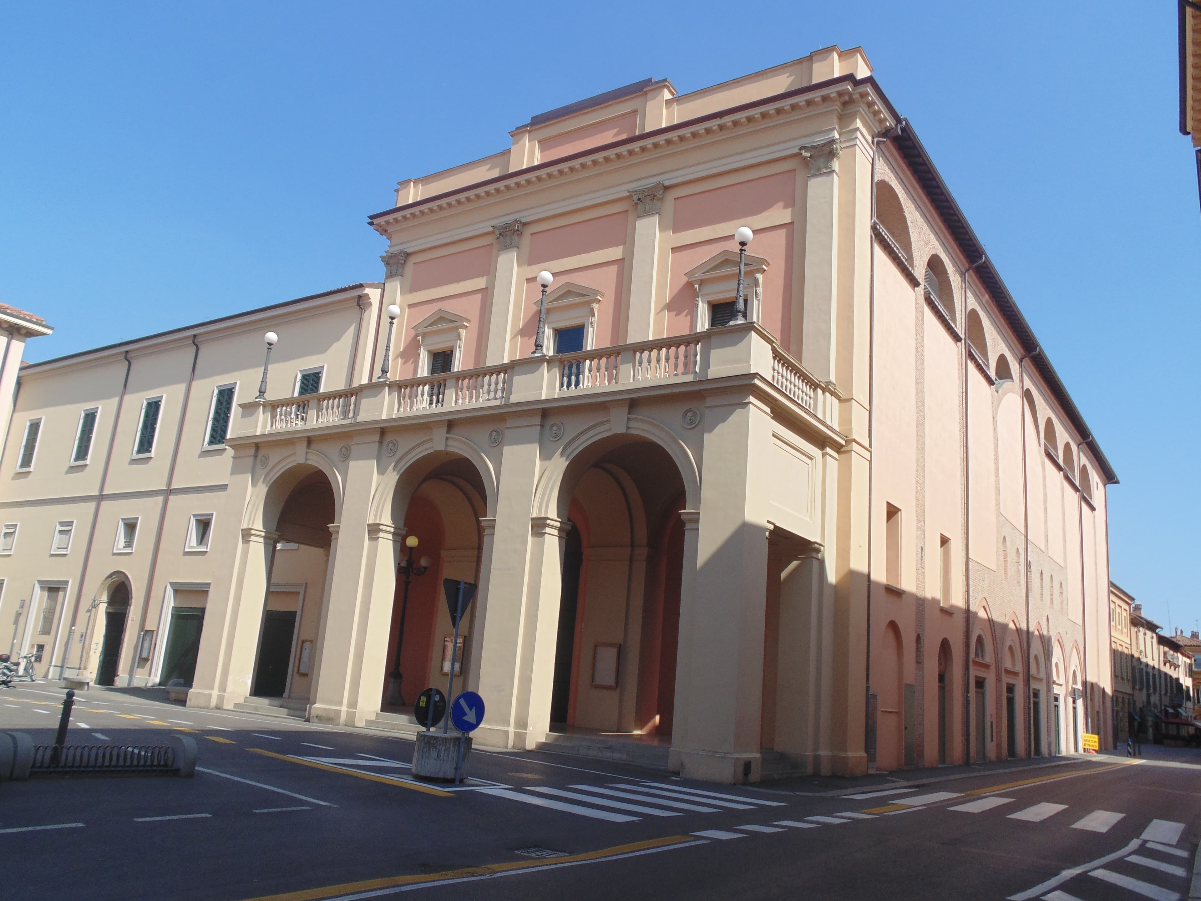 Teatro Comunale Ebe Stignani