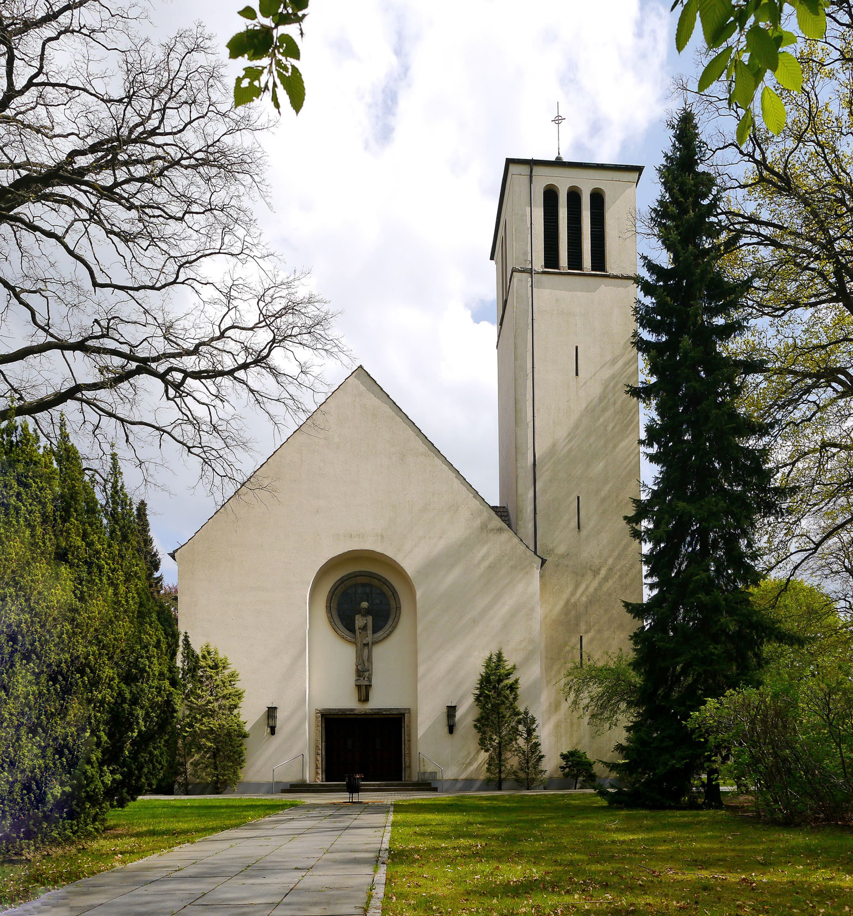 Sanctissima  Eucharistia church Teltow