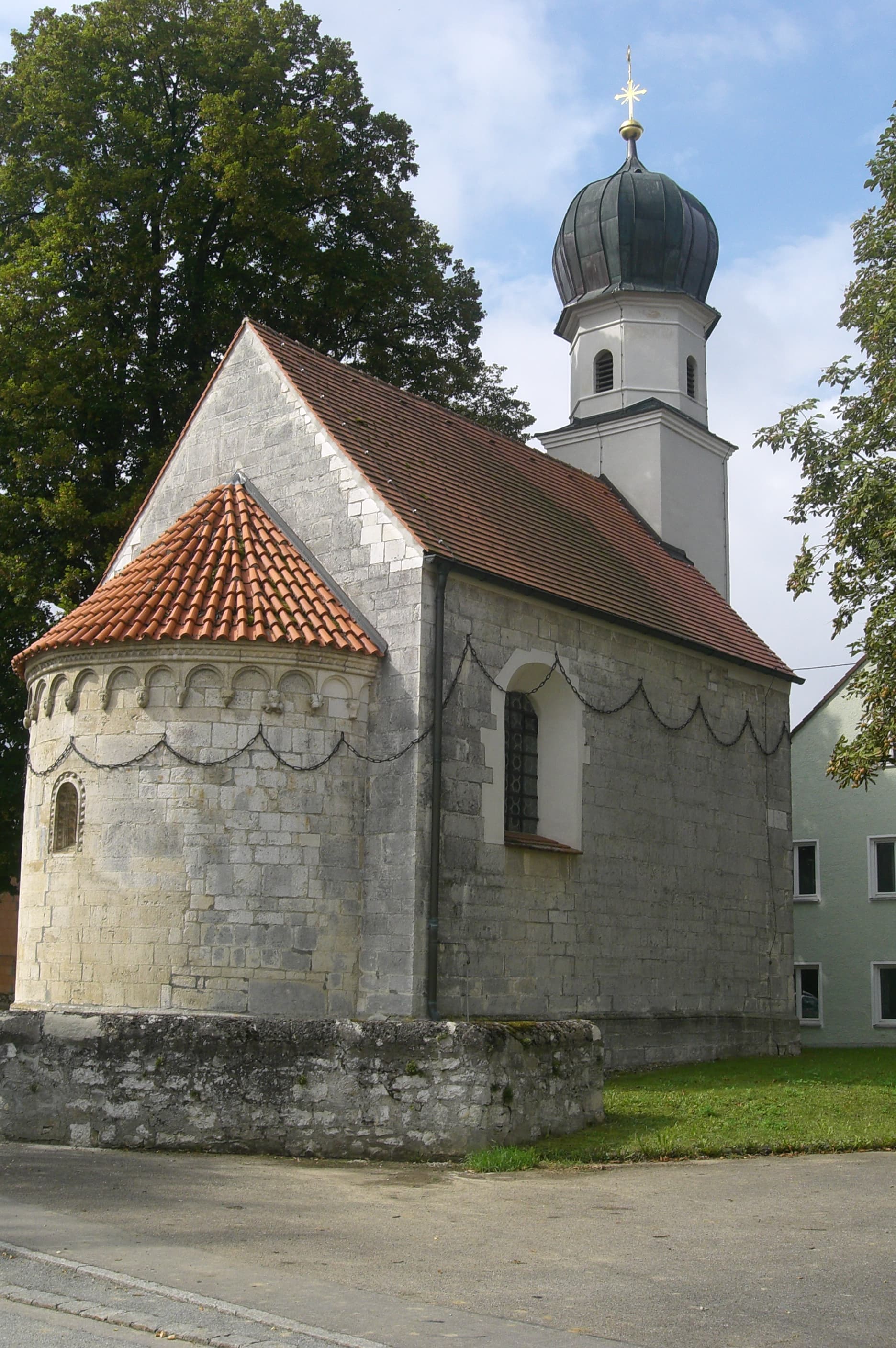 St. Leonhard (Tholbath)
