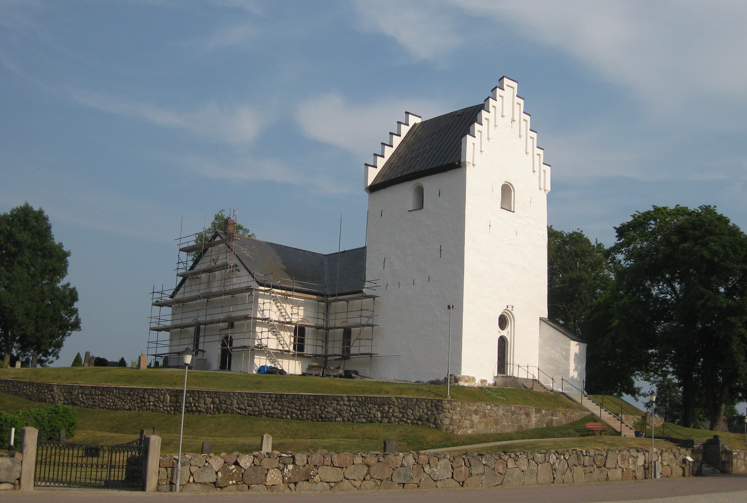 Tolånga Church