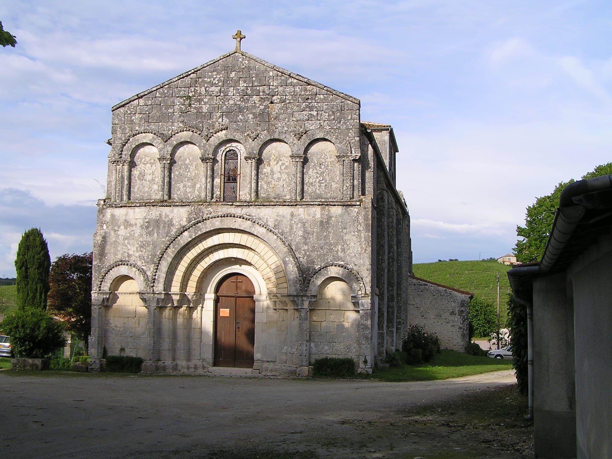 Église Saint-Pierre-Saint-Laurent