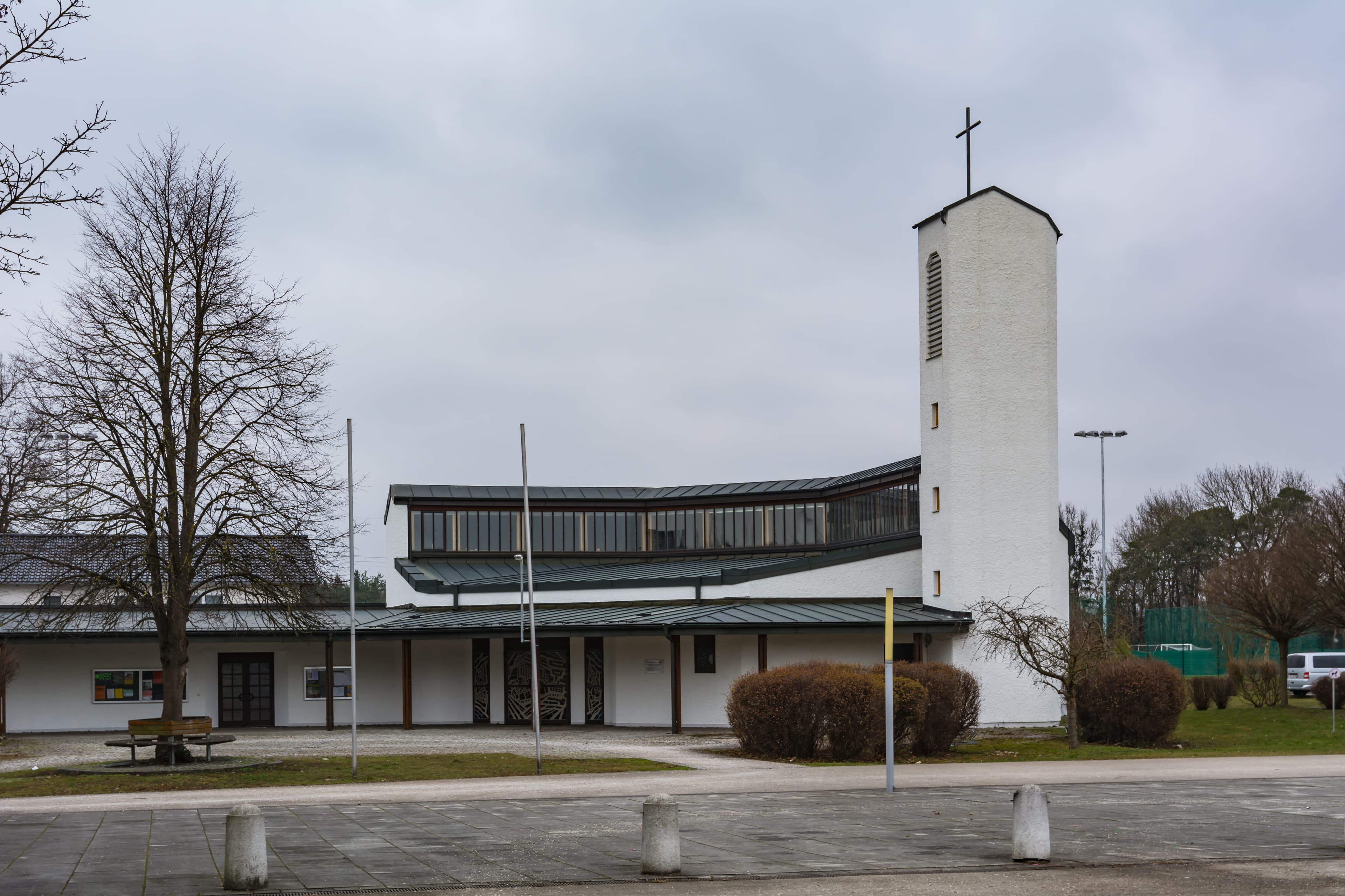 Pfarrkirche Josef der Arbeiter Traun-Oedt