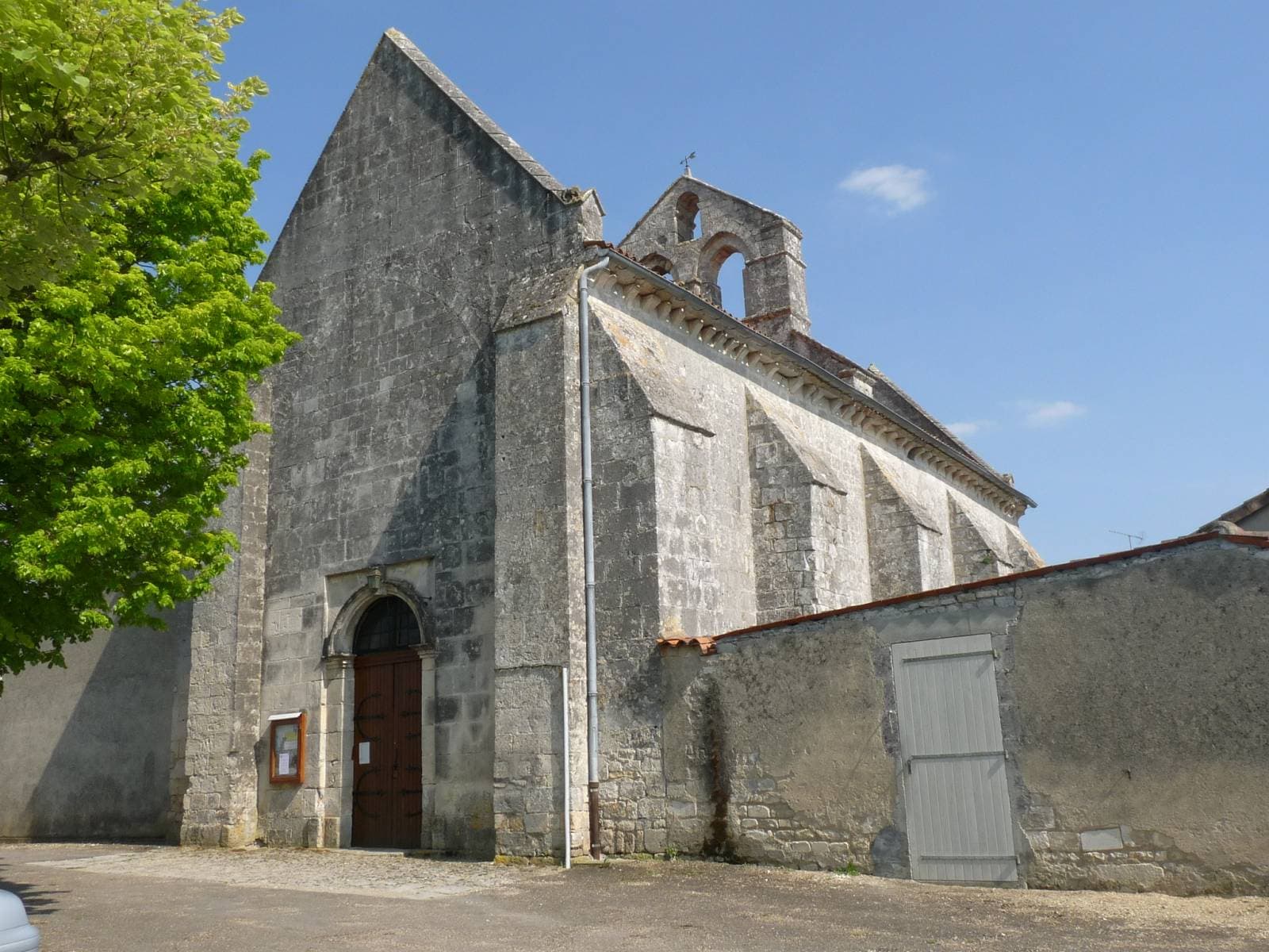 Église prieuré Saint-Romain