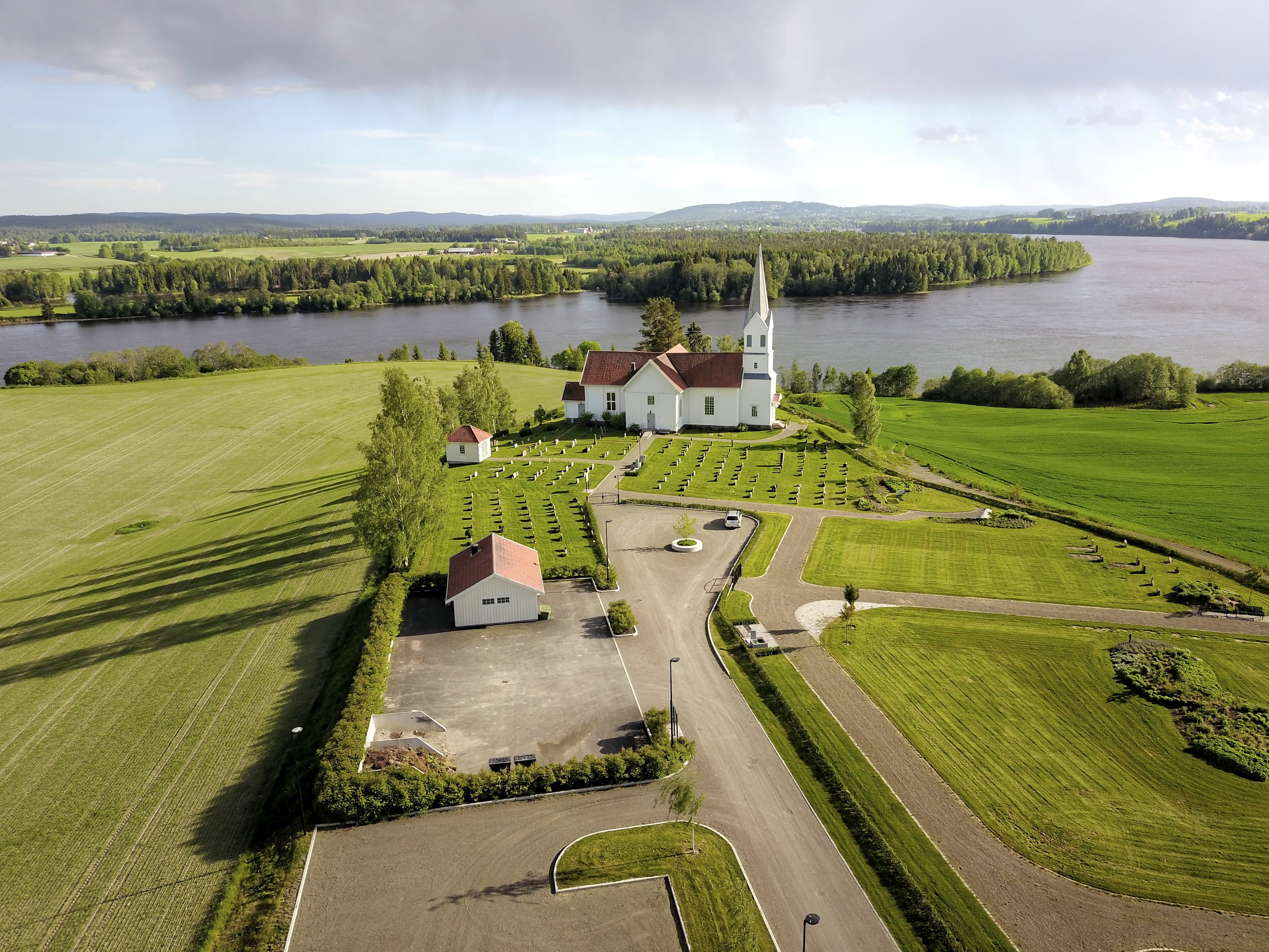 Udnes Church