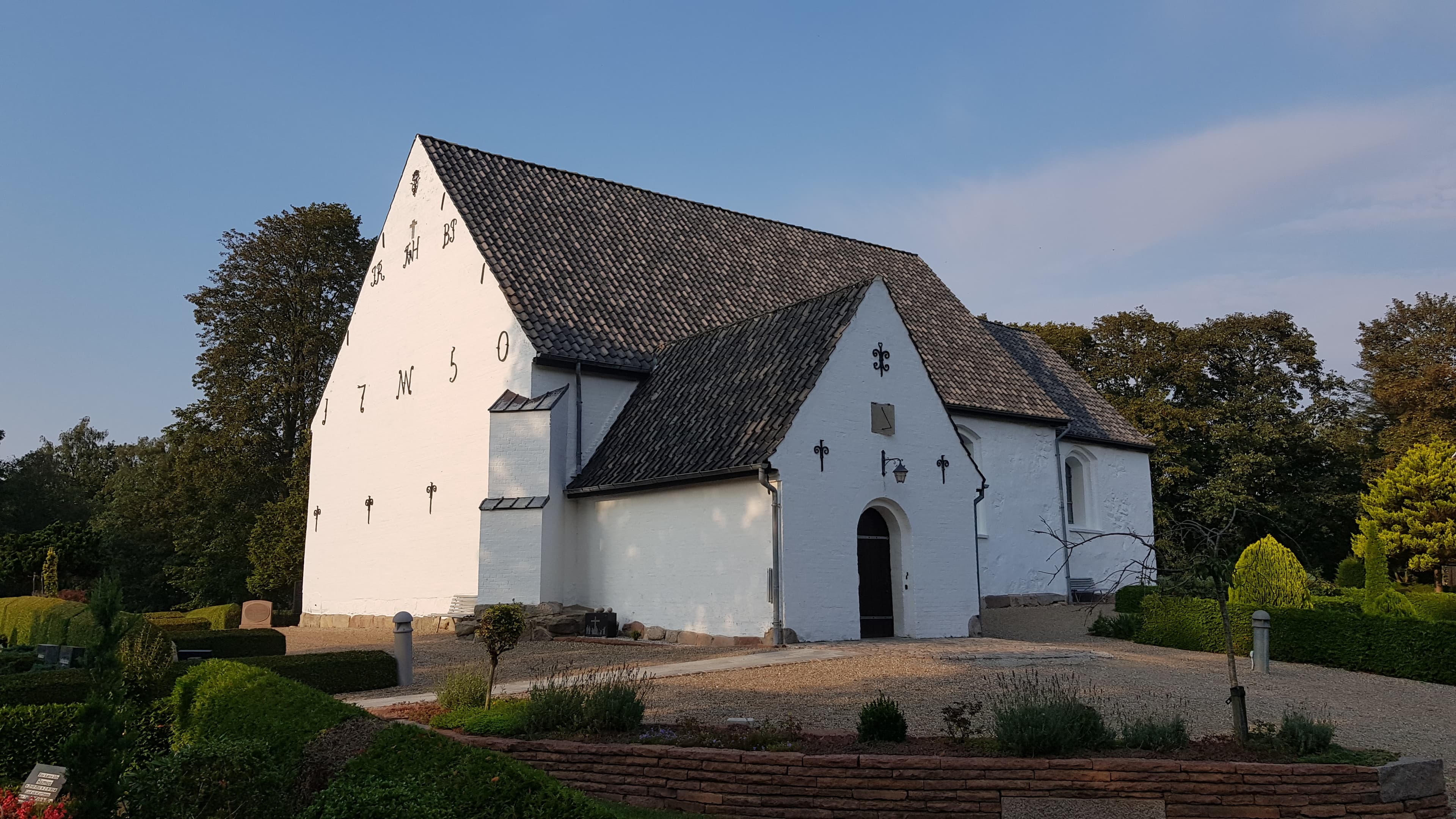 Uge Church