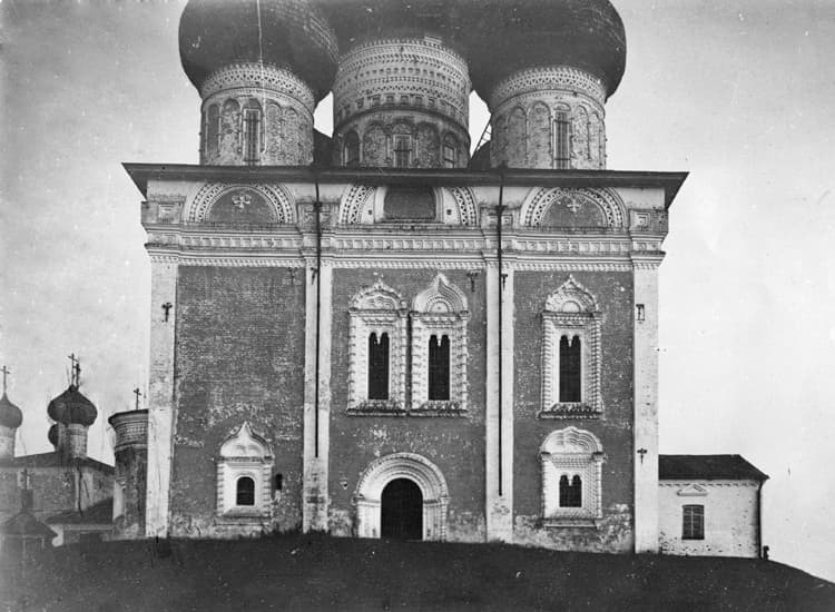 Ukhtostrov Church