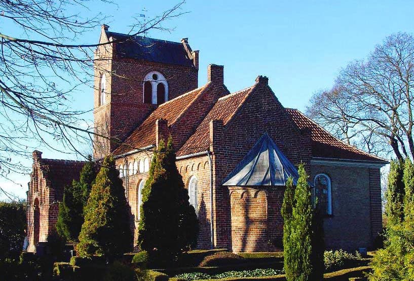 Uvelse Church