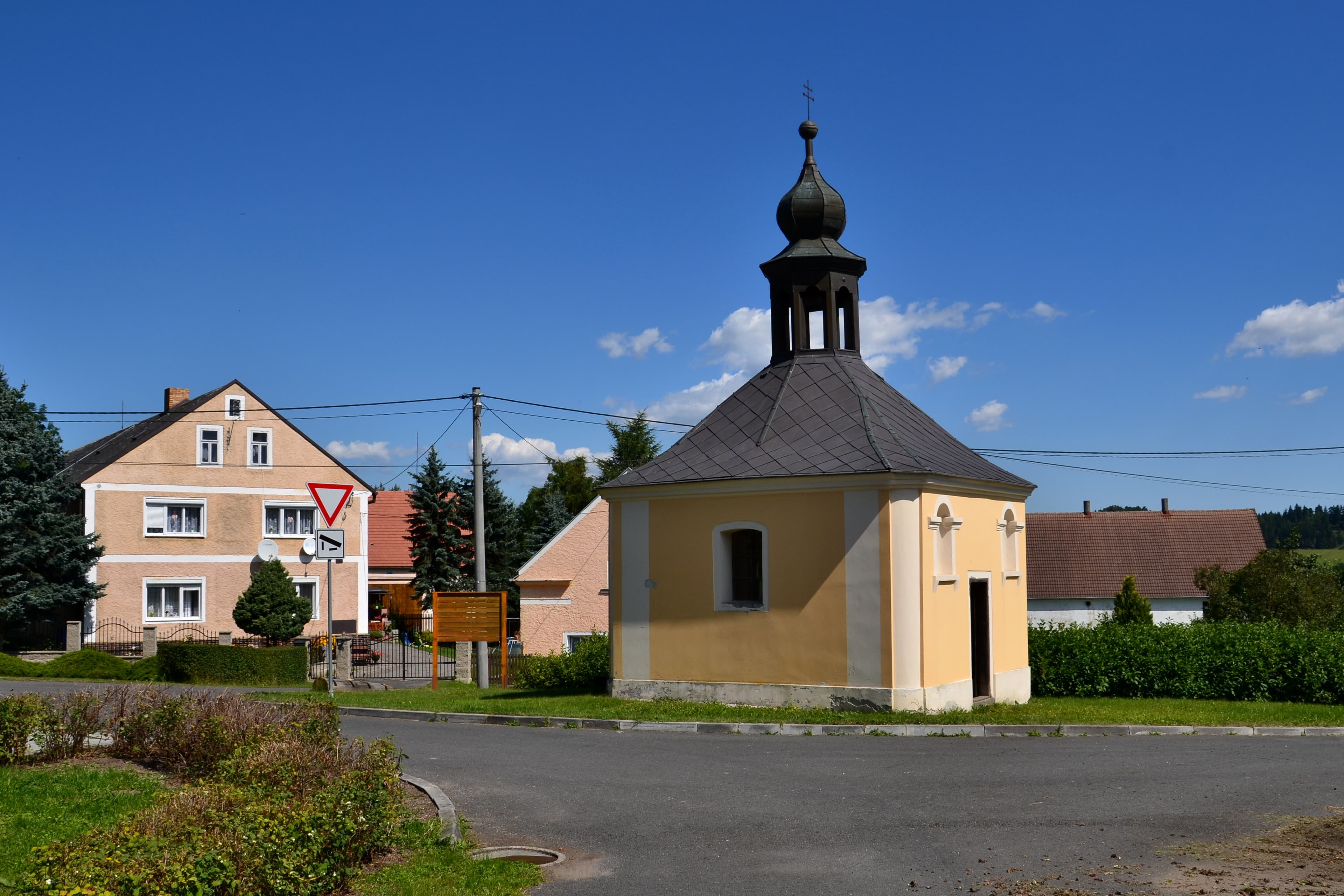 Chapel of Virgin Mary (Vahaneč)