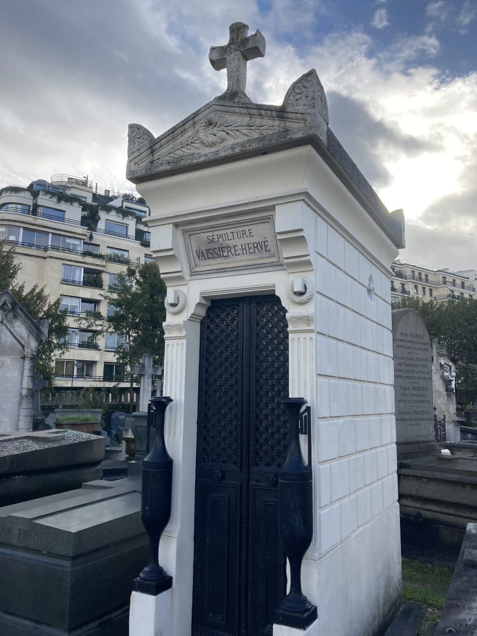 Grave of Vaissière-Hervé