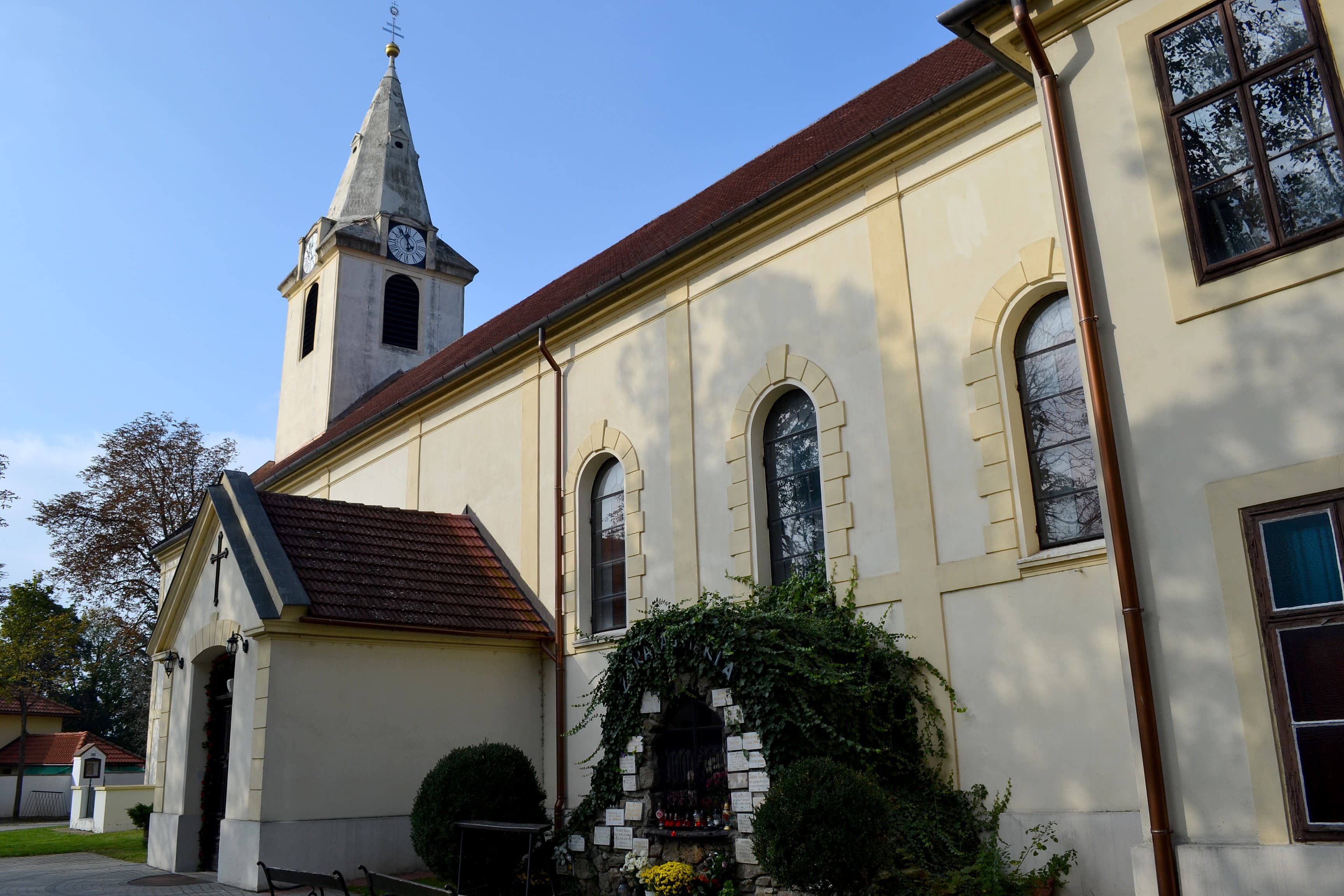 Church of Virgin Mary of Sorrows (Vajnory)