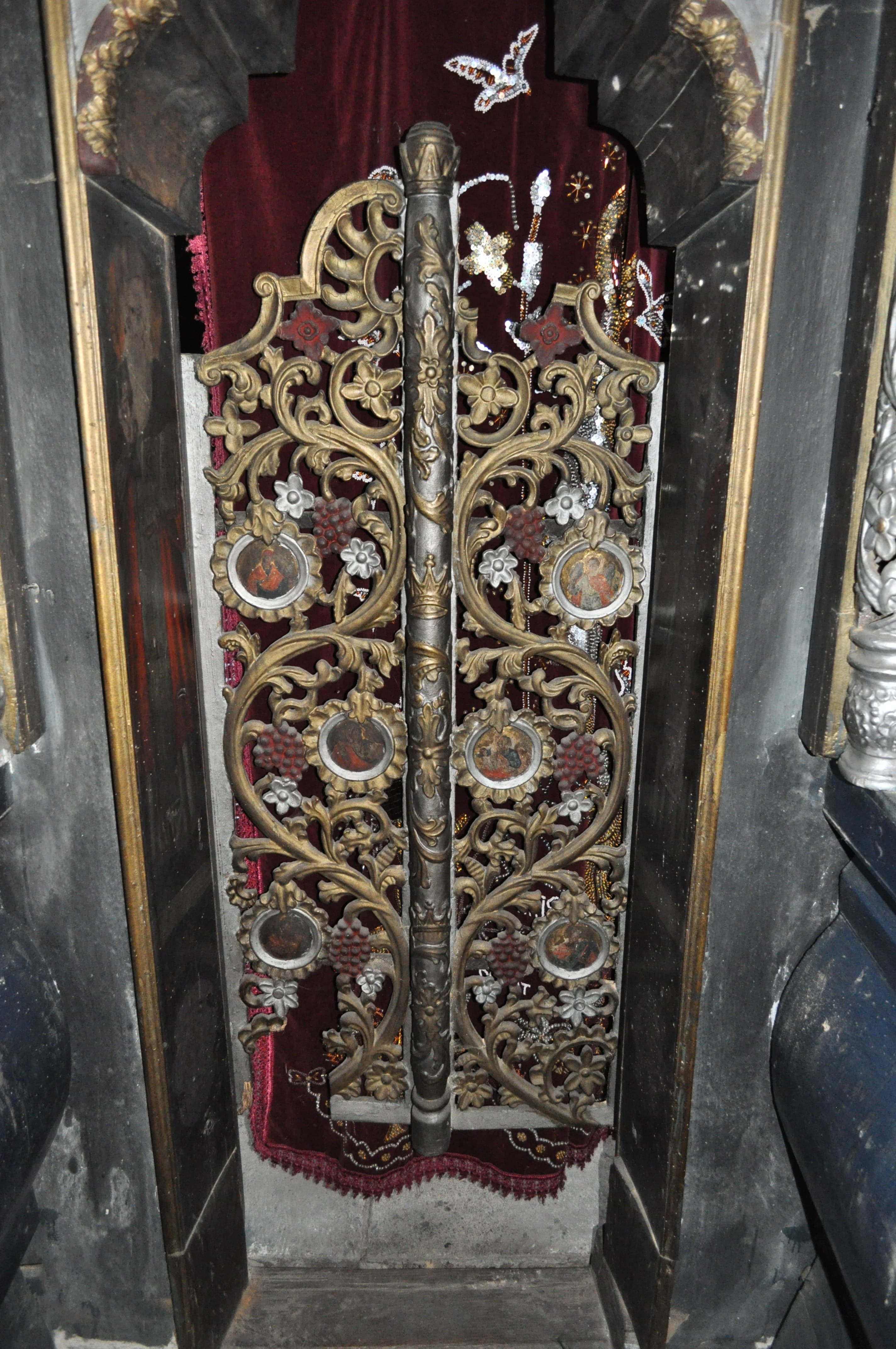Wooden church in Valea Chioarului, Maramureș