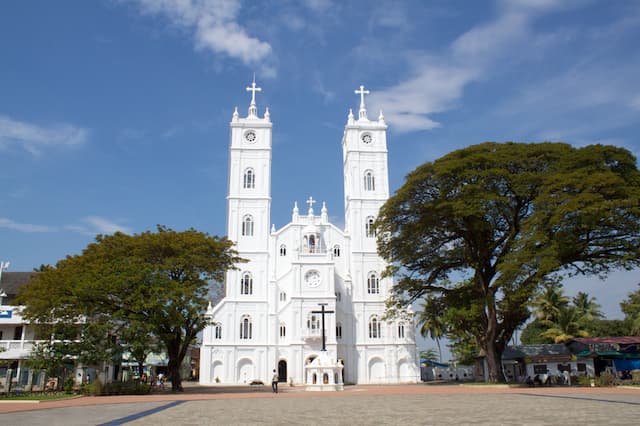 Vallarpadam Church