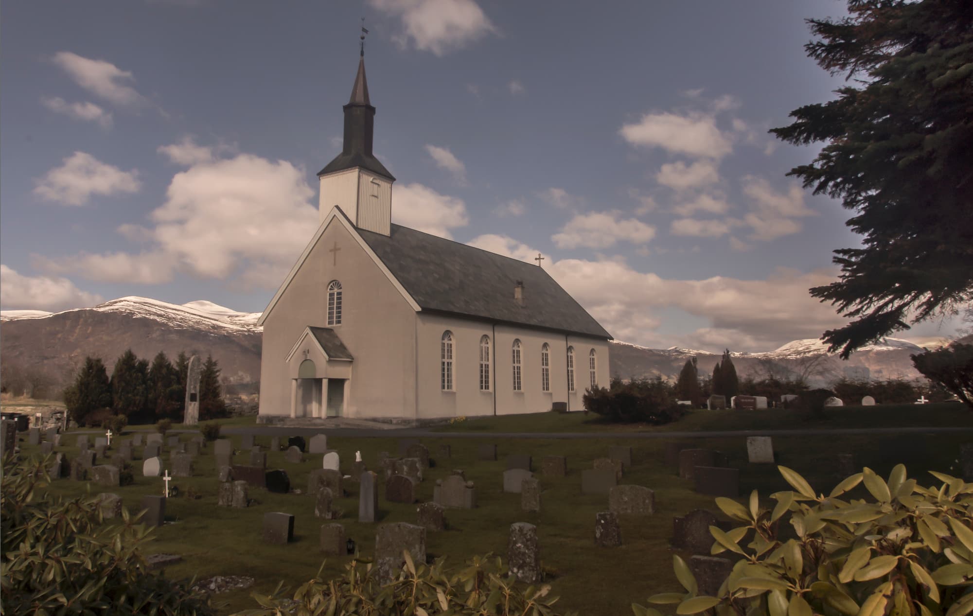 Vanylven Church