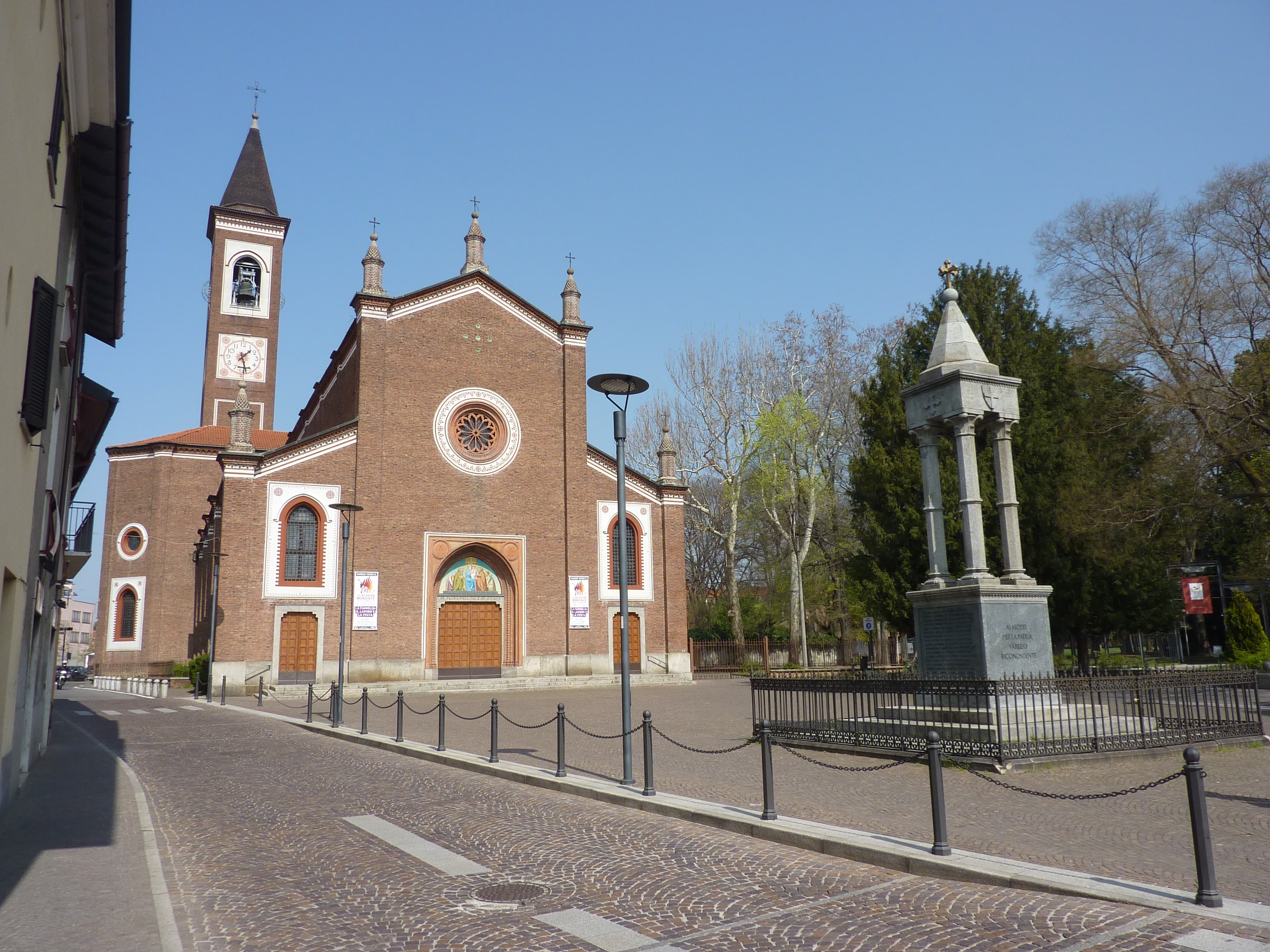 Santi Pietro e Paolo Church