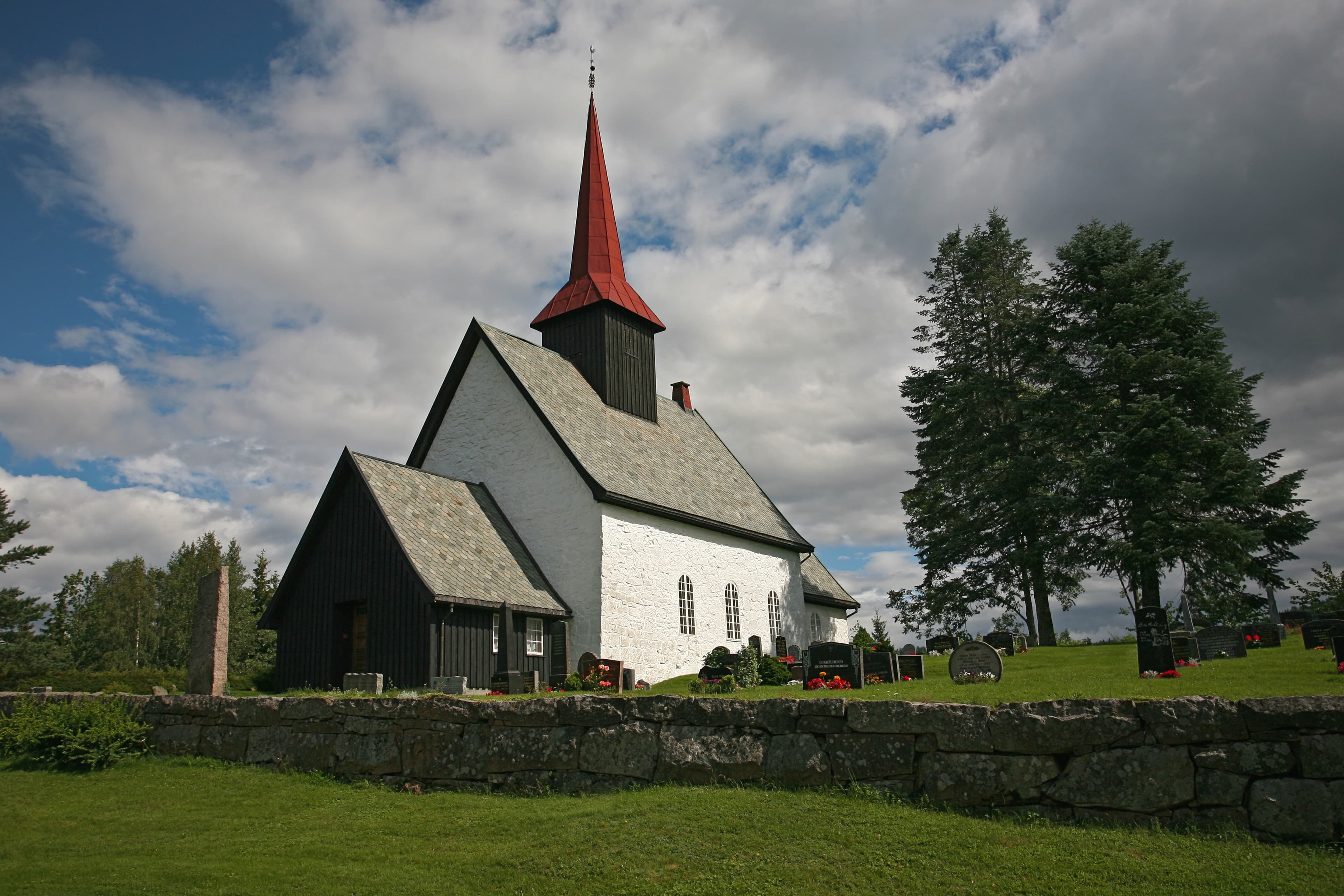Vassås kirke i Vestfold