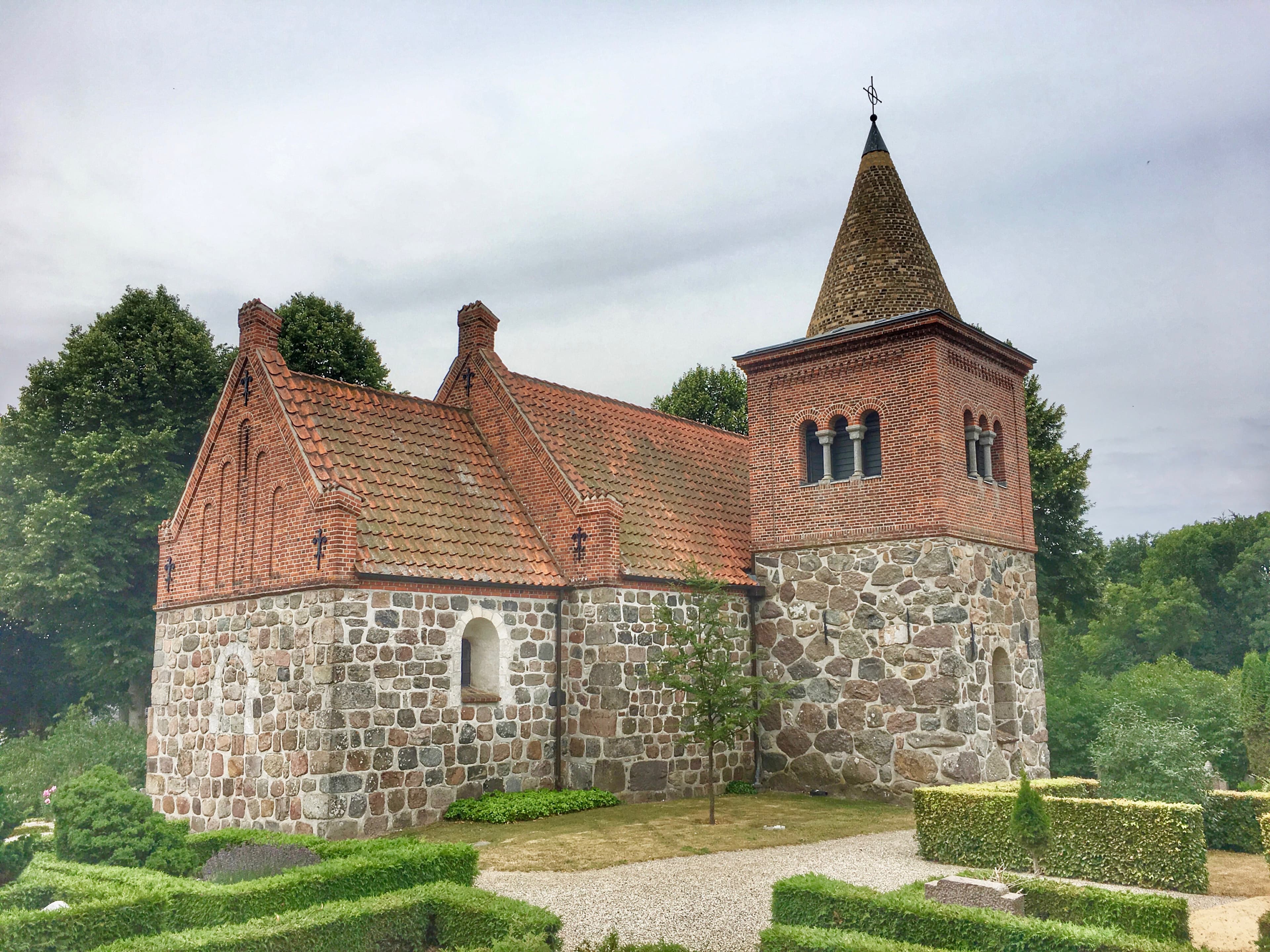 Vellerup Church