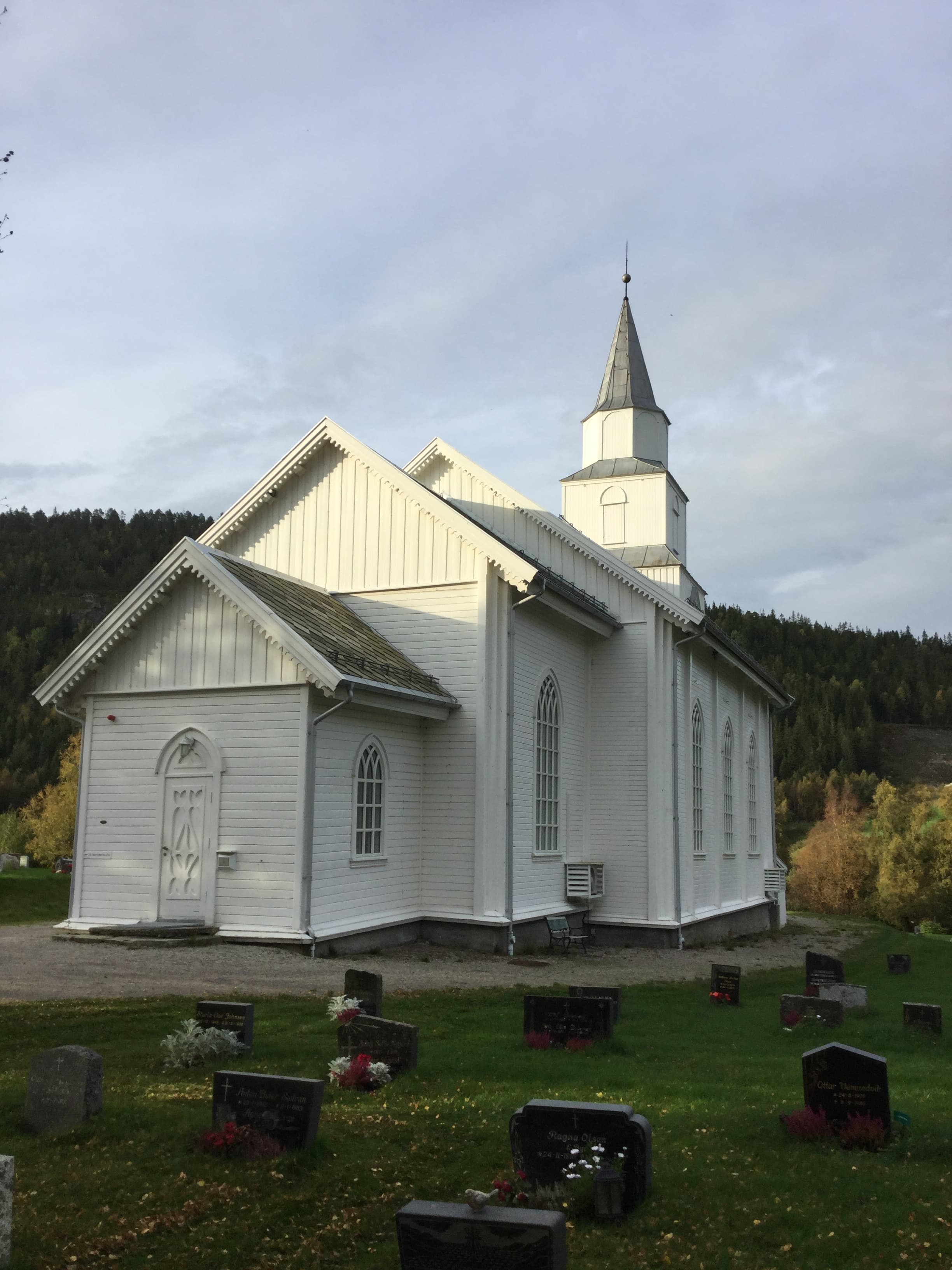 Vemundvik Church