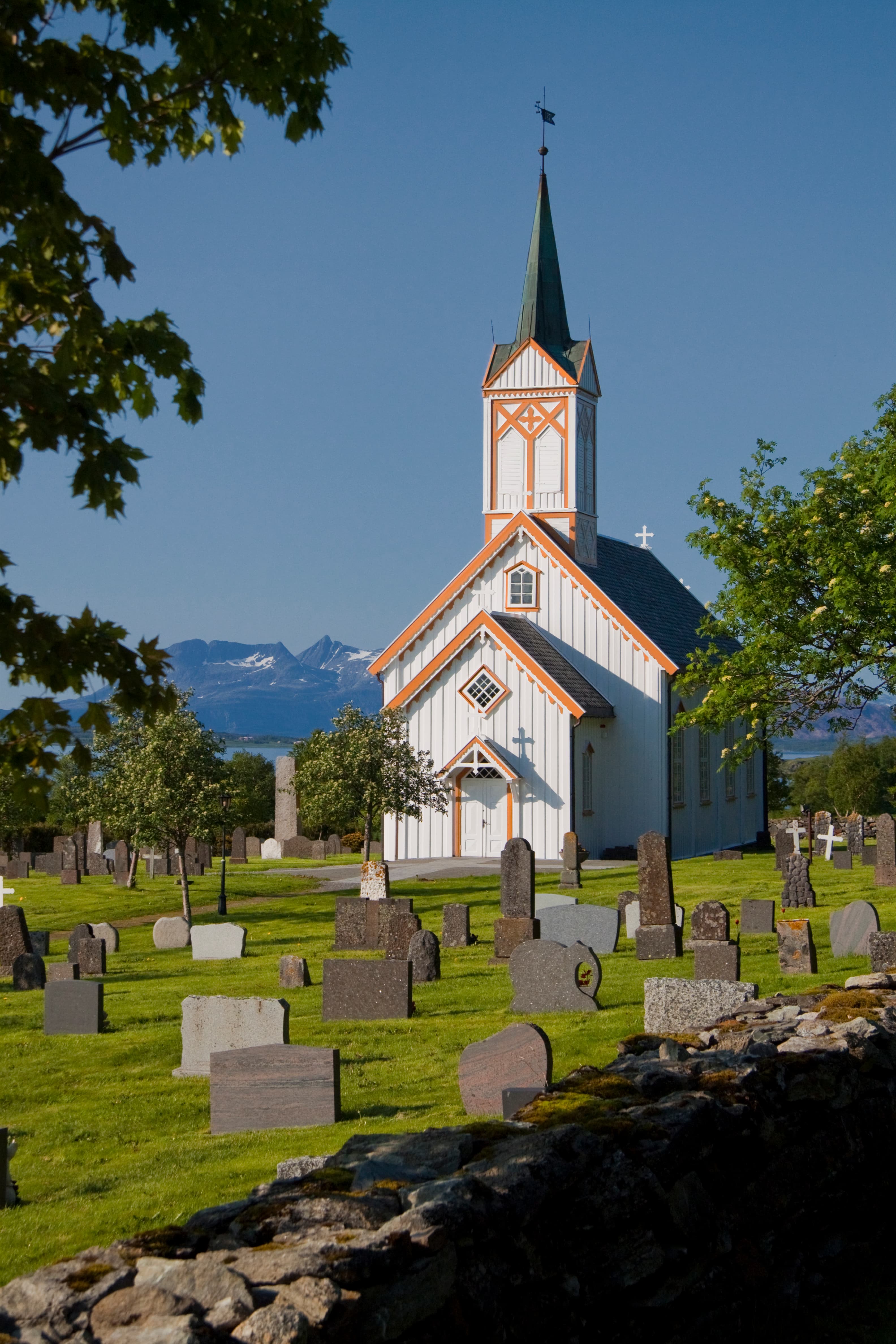 Vevelstad Church