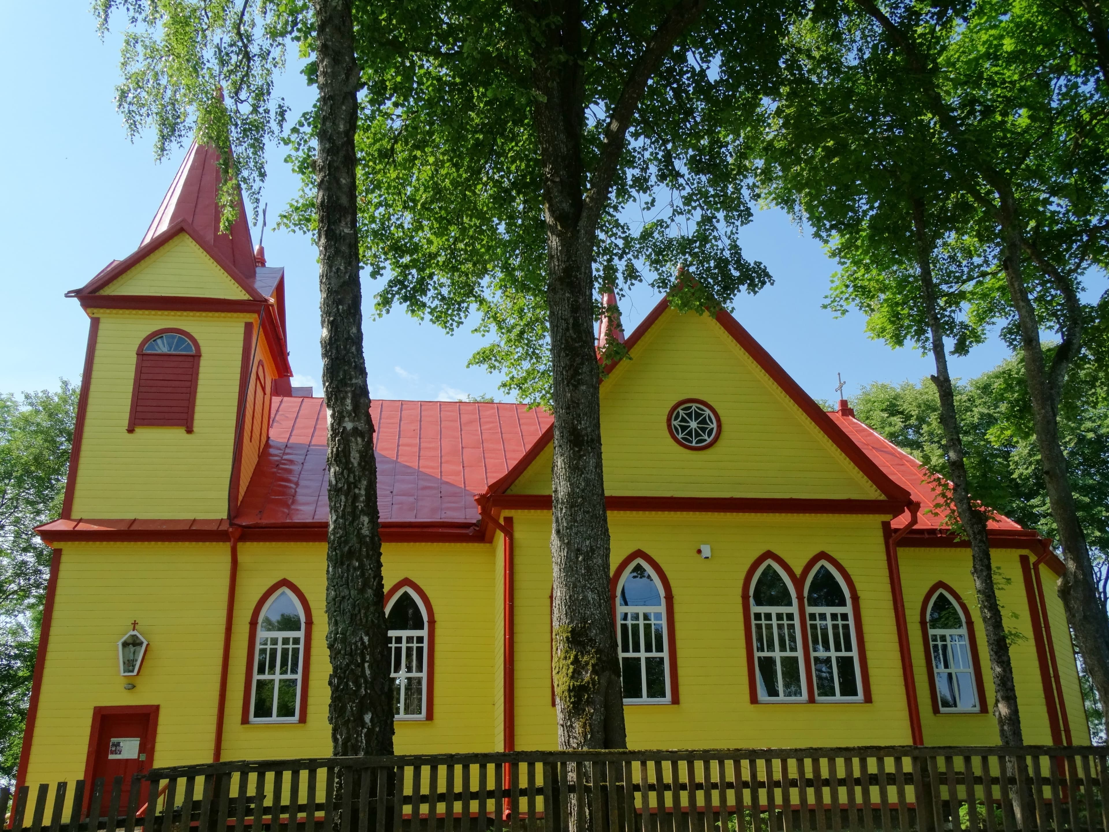 Saint Mary of Help Church, Viekšnaliai