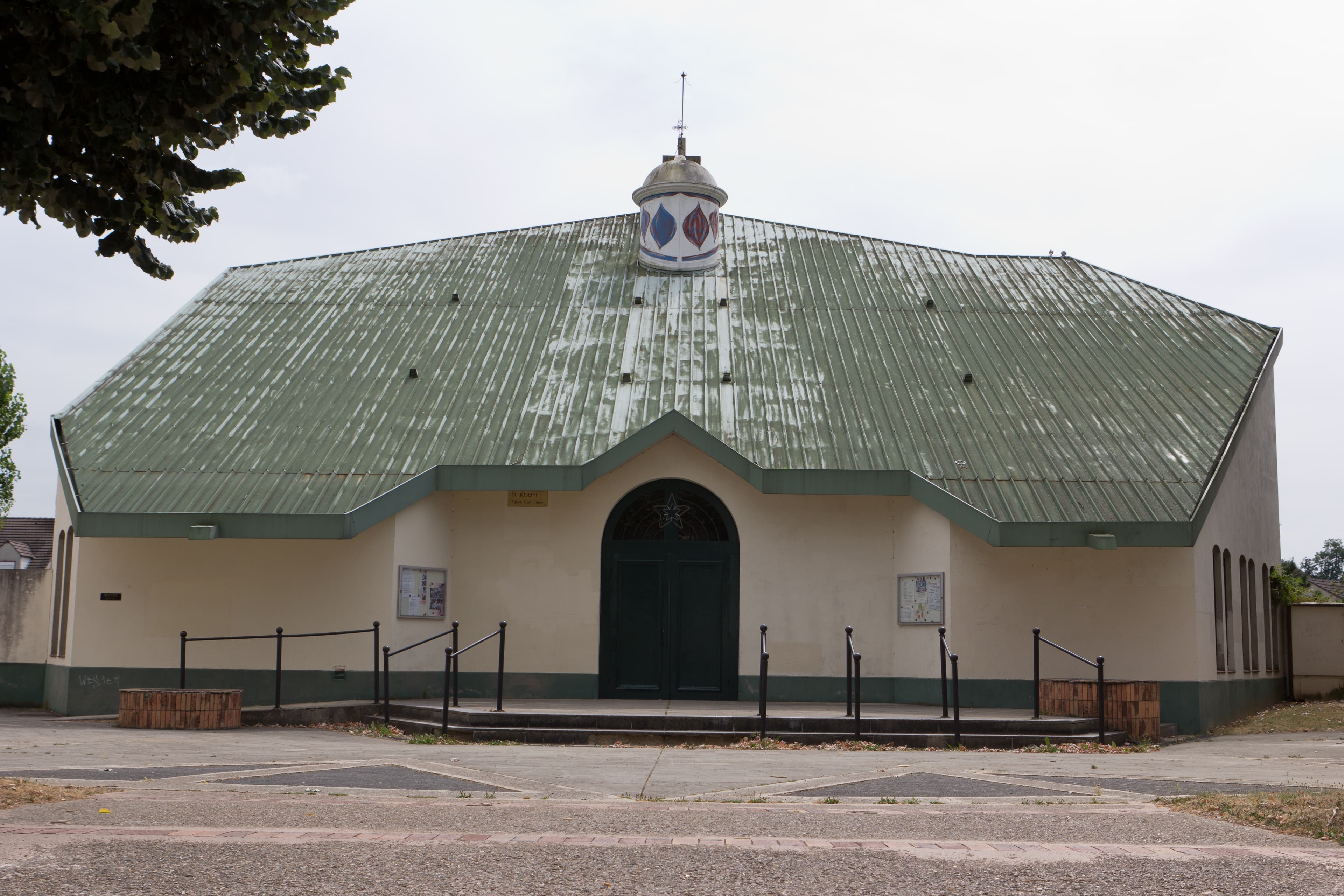 Église Saint-Joseph de Villemoisson-sur-Orge