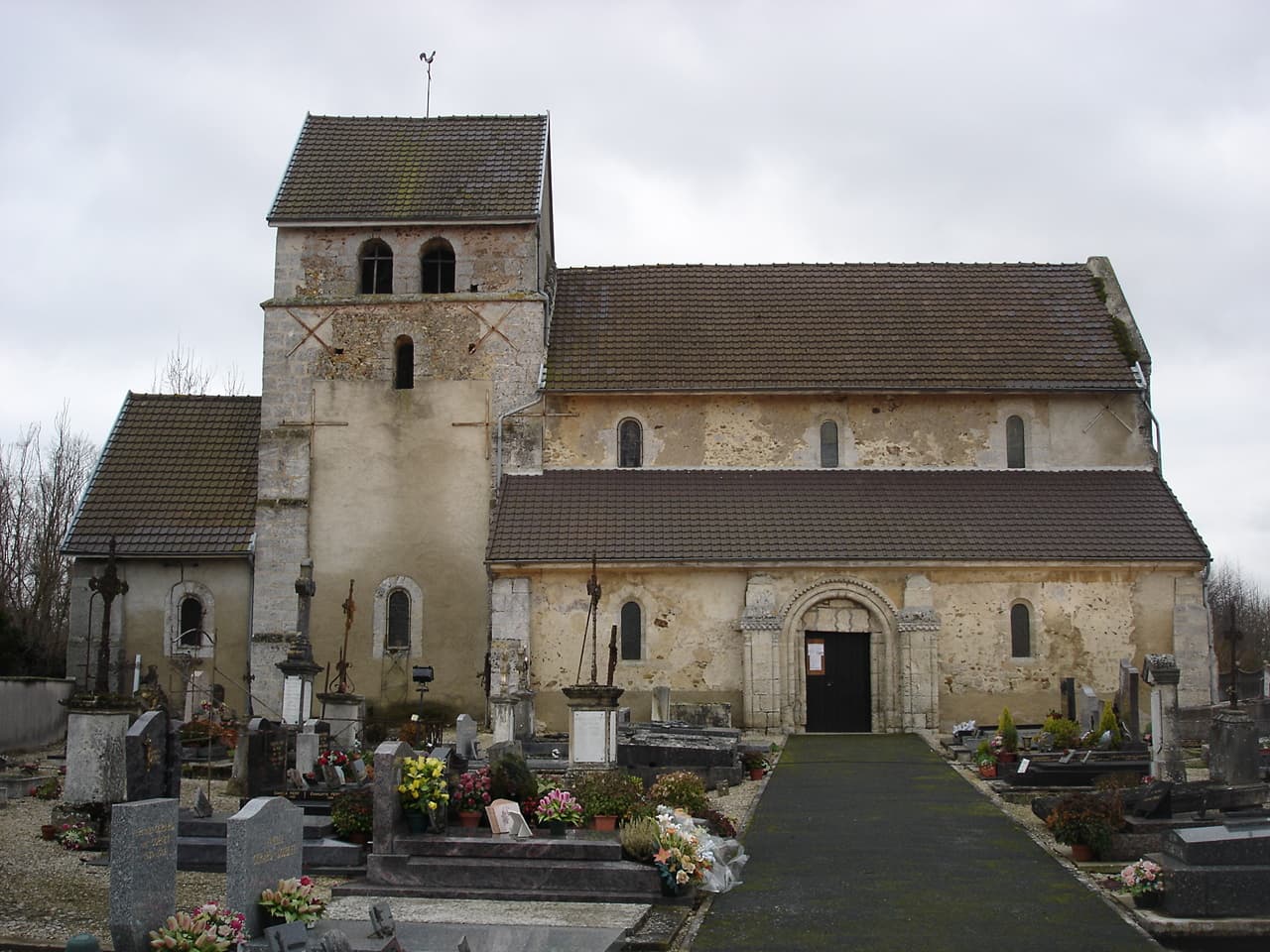 église Saint-Memmie de Villeneuve