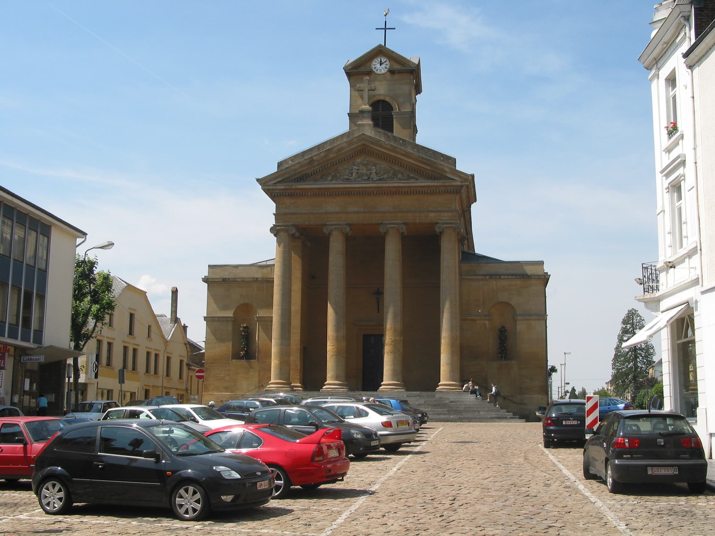 Église Saint-Laurent de Virton