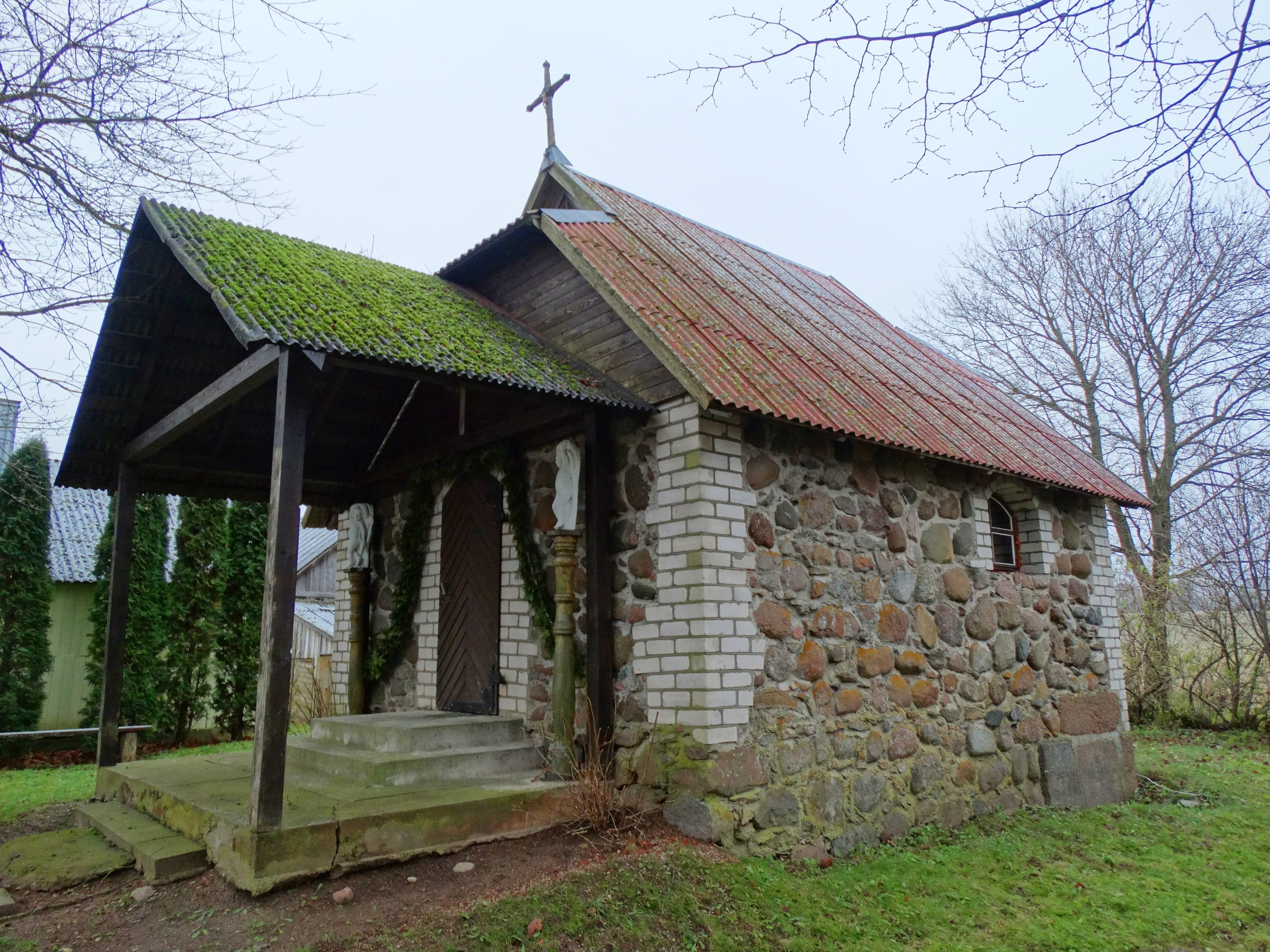 Visbarai chapel