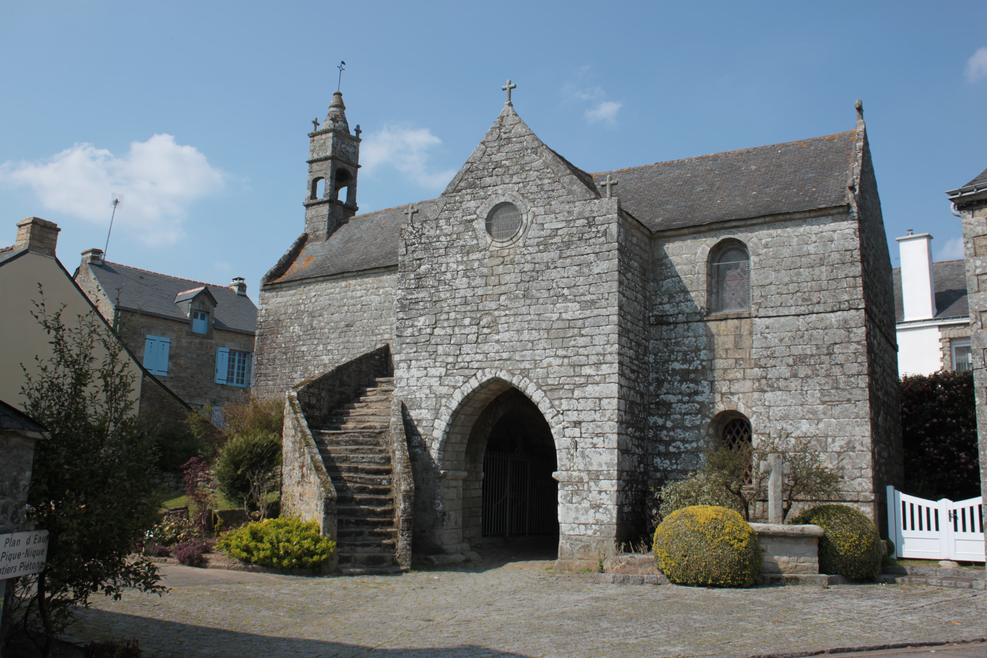 Chapelle templière de La Vraie-Croix