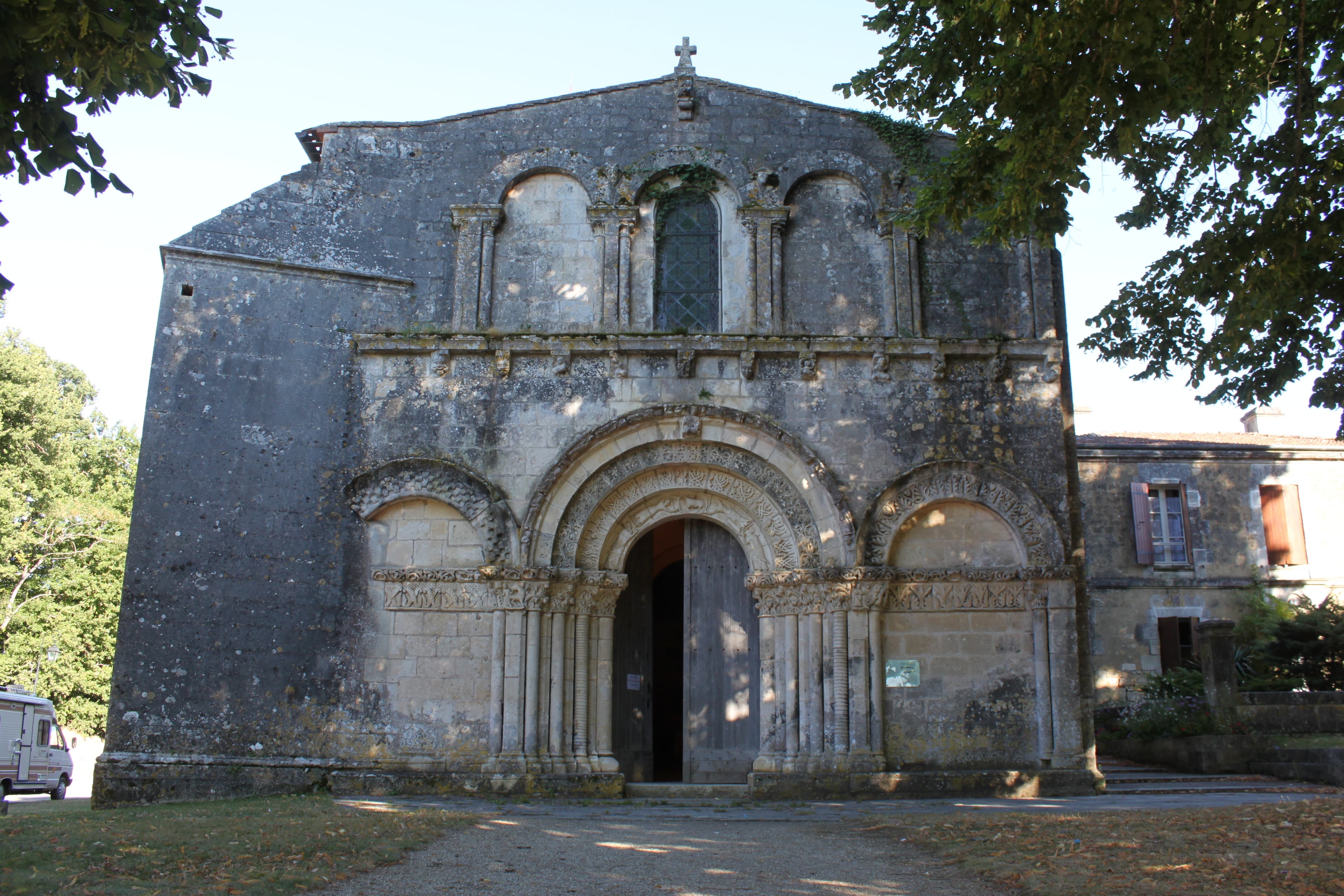 Église Saint-Martial du Douhet