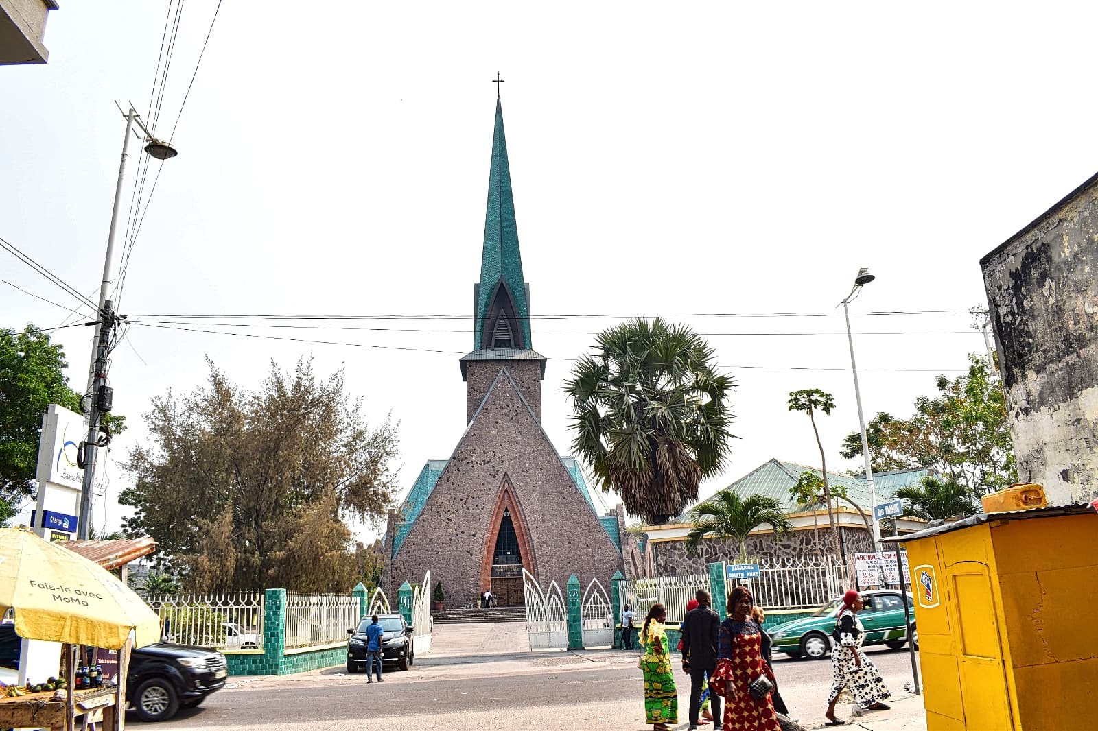 basilique Sainte-Anne-du-Congo de Brazzaville