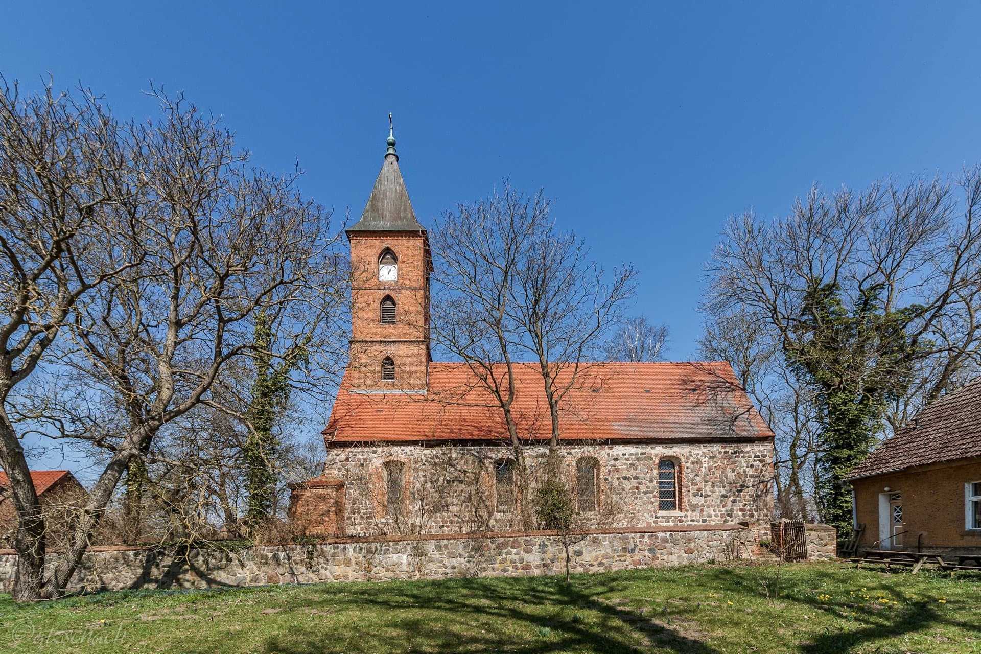 Church in Wallmow