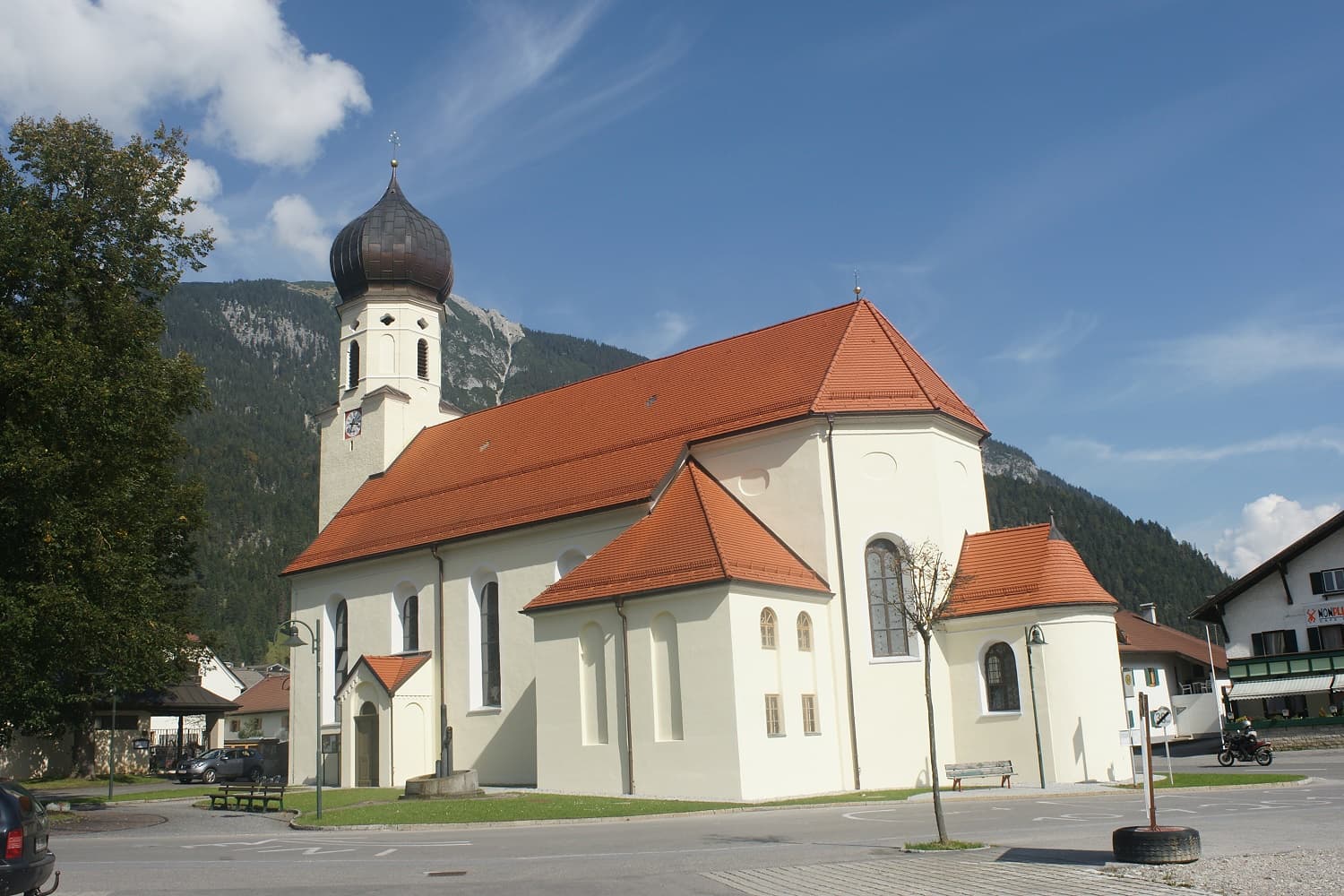 Pfarrkirche Weißenbach am Lech