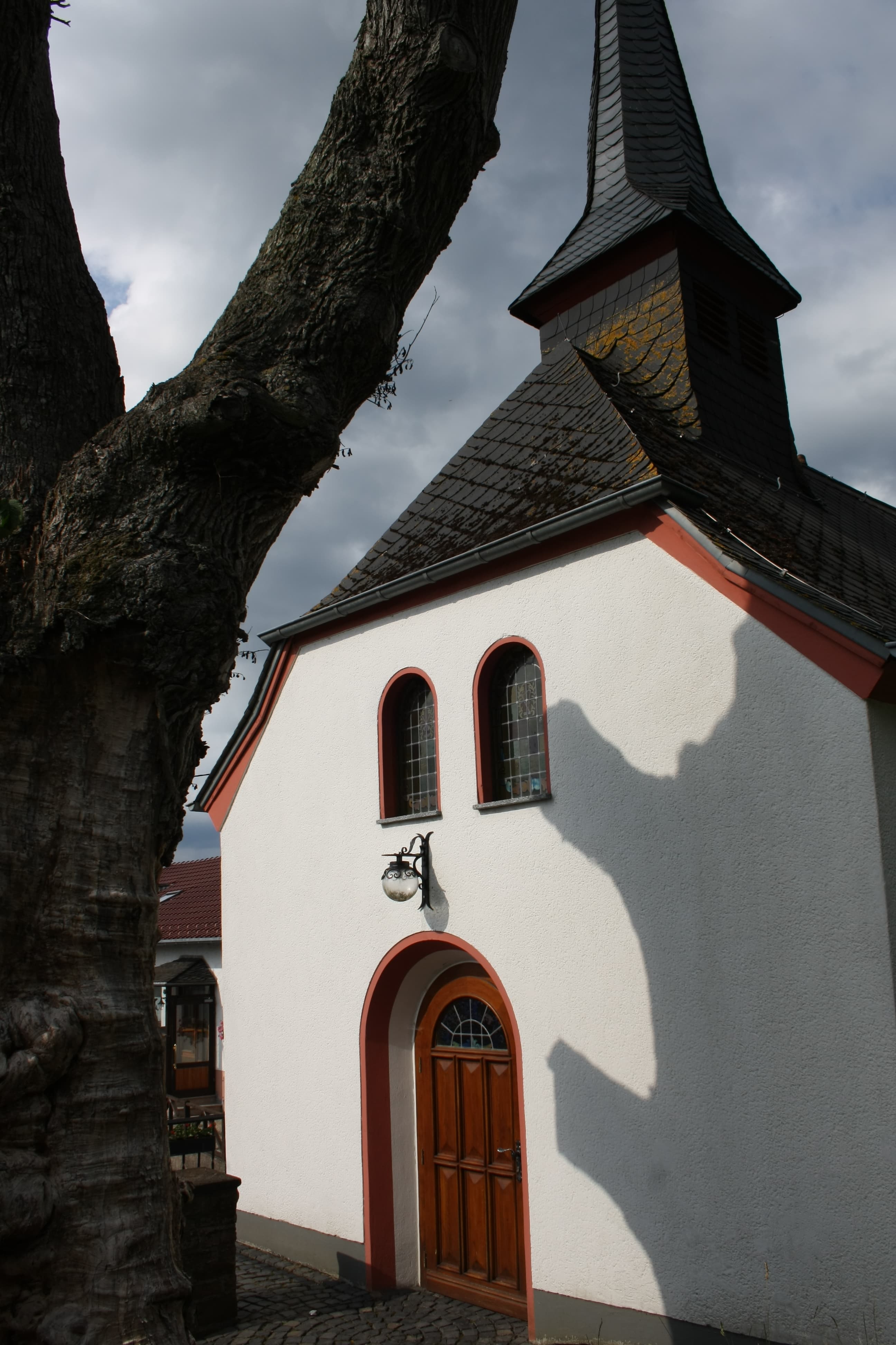 St. Apollinaris (Winnerath)