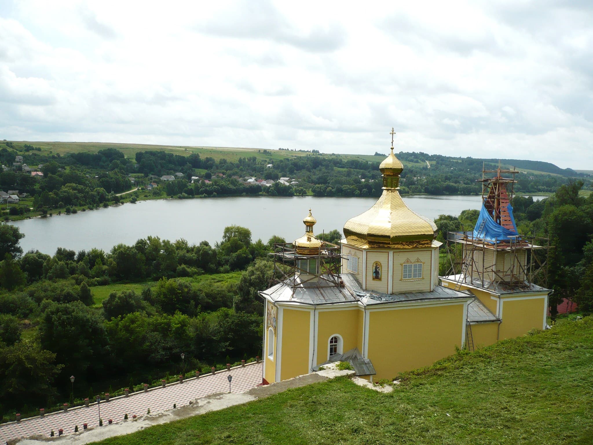 Church of Resurrection of Christ, Vyshnivets