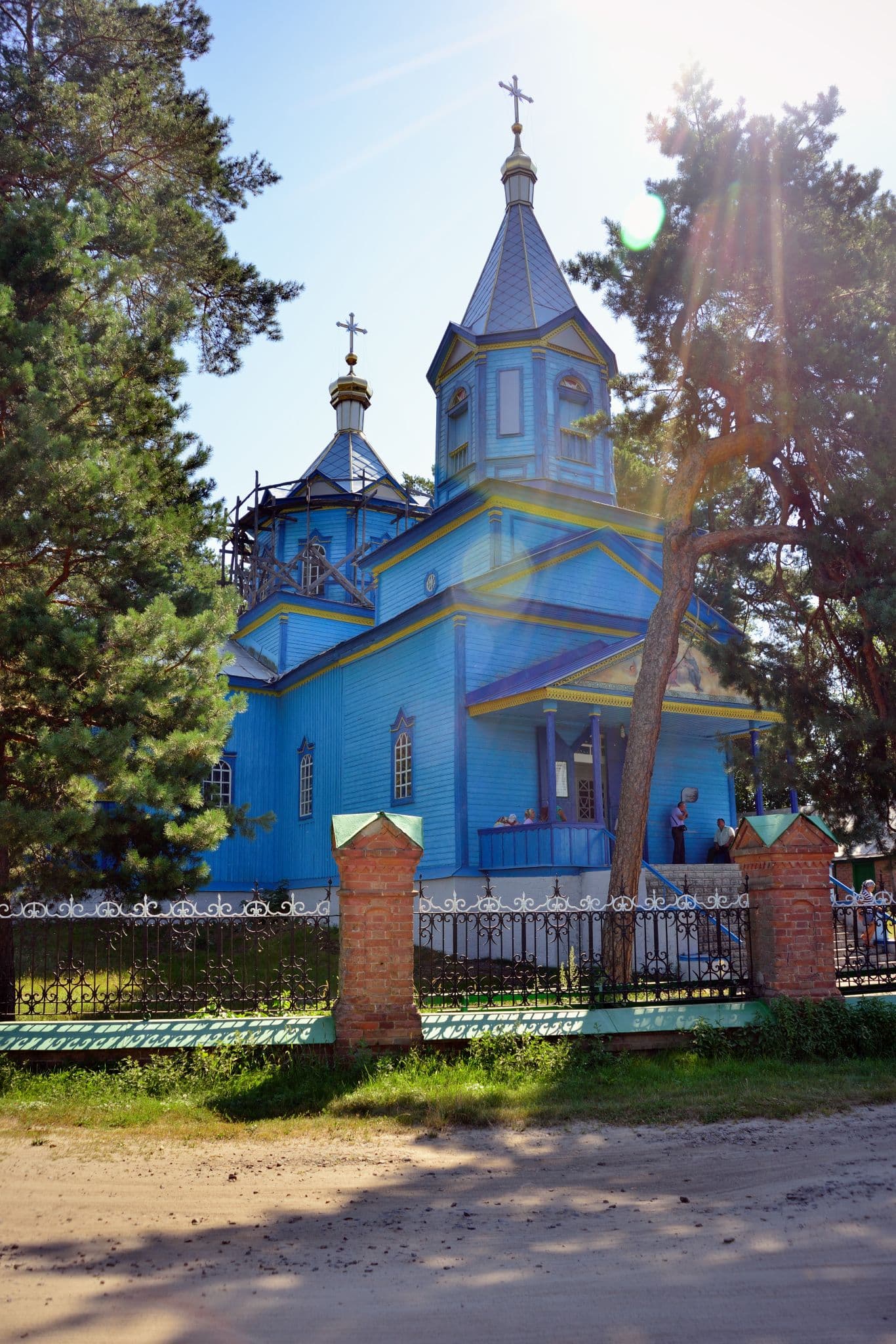 Holy Trinity church, Velbivka