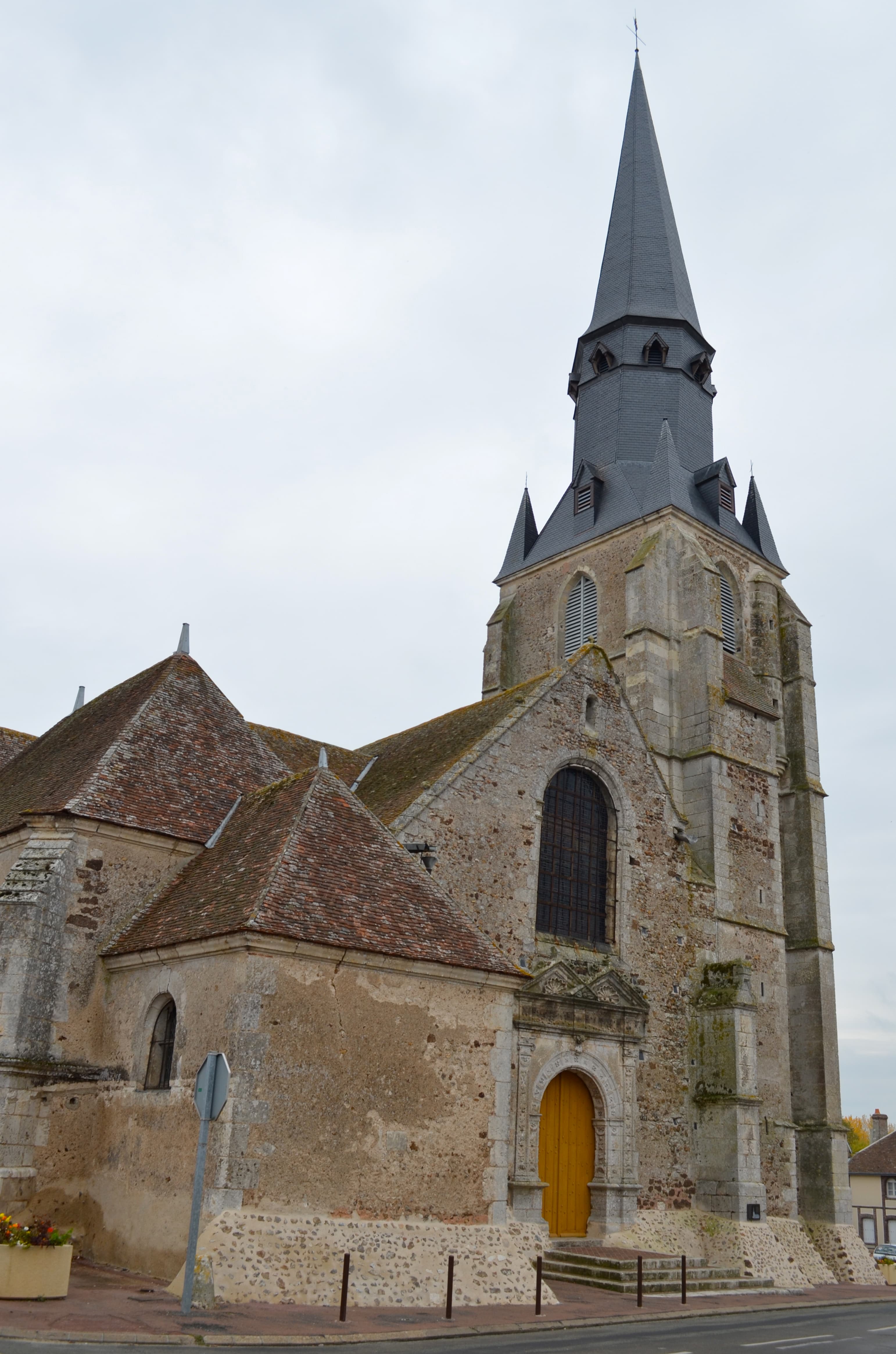 Église Notre-Dame d'Yèvres