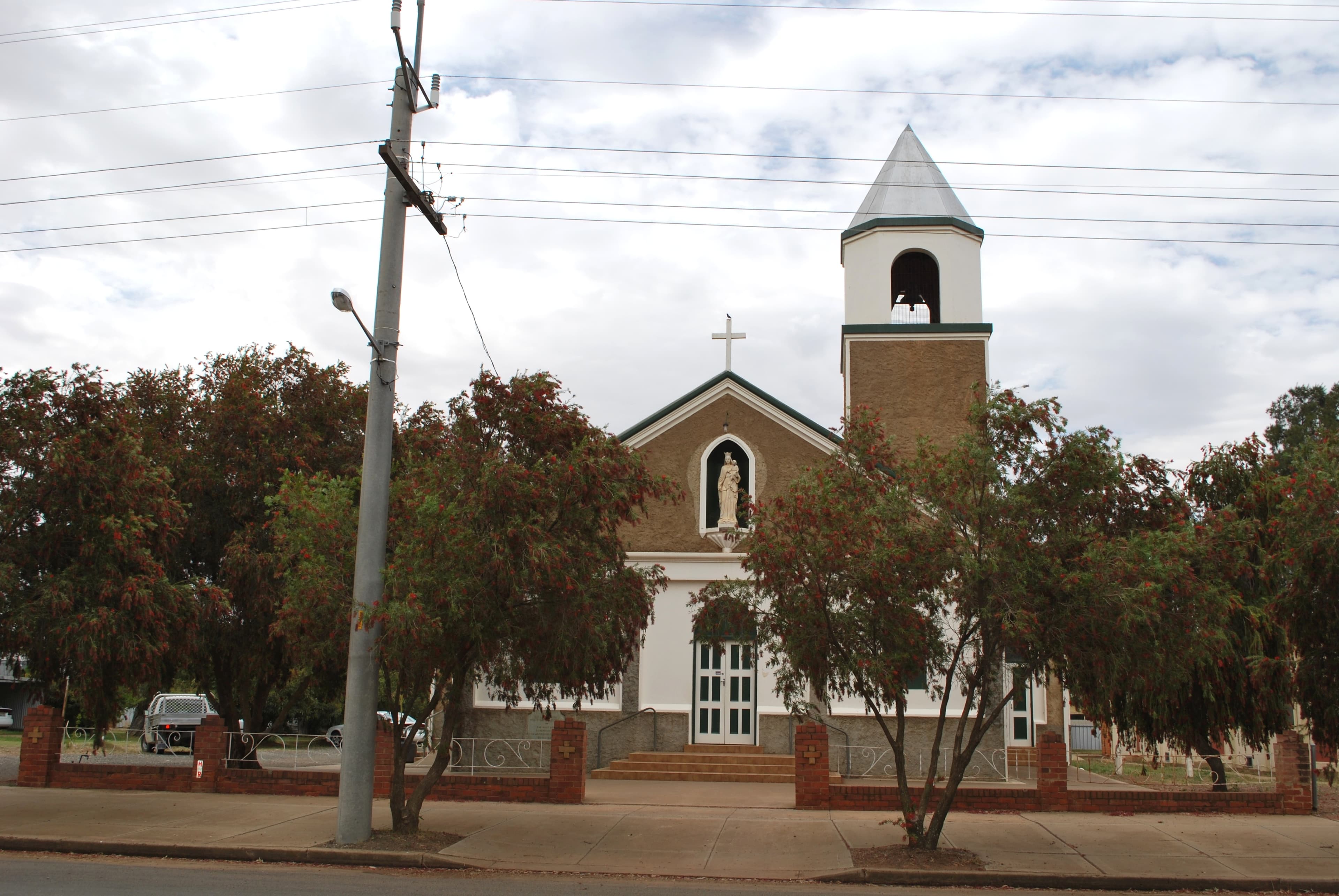 Our Lady of Pompeii Roman Catholic Church, Yoogali