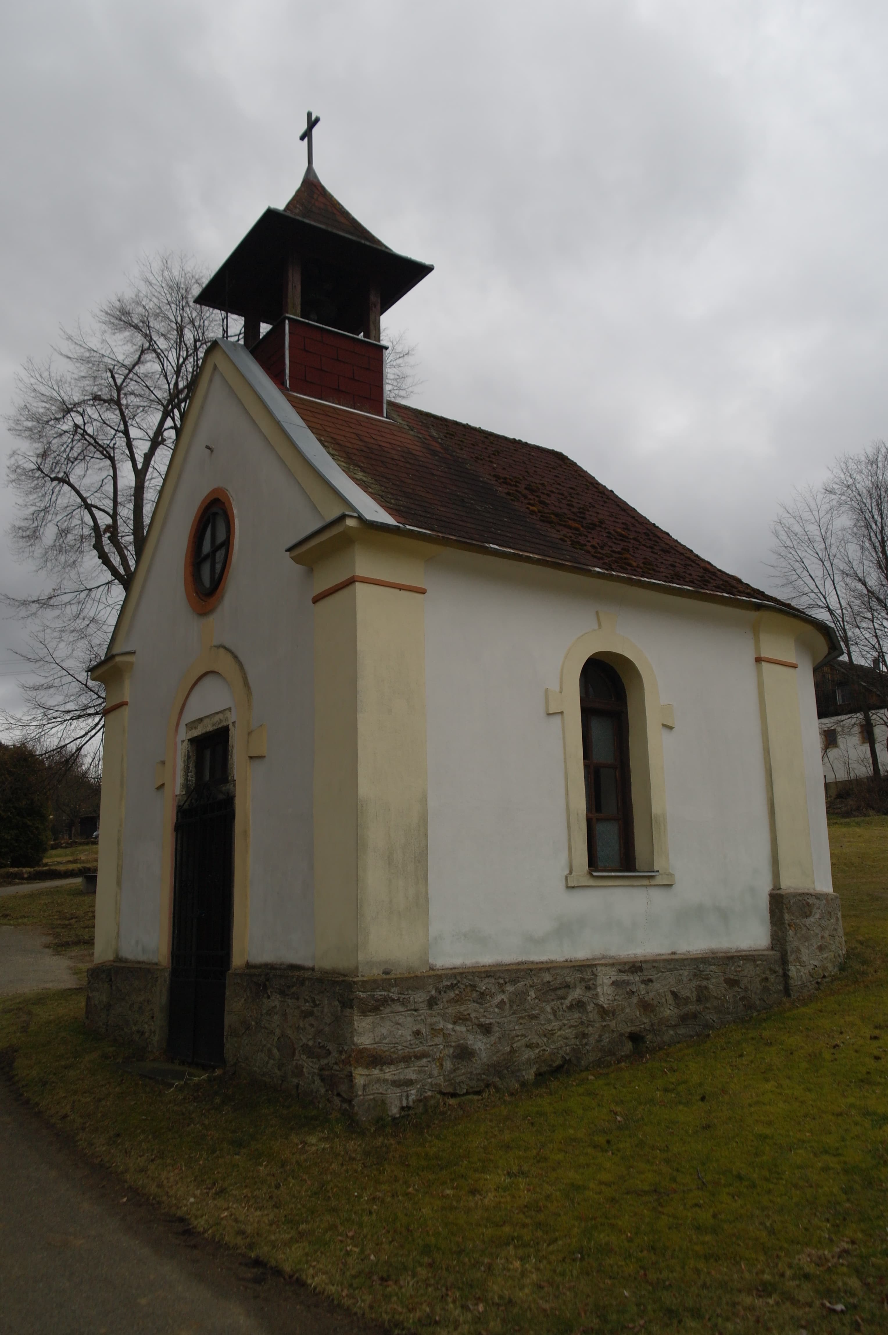 Kaple ve Zvěřenicích
