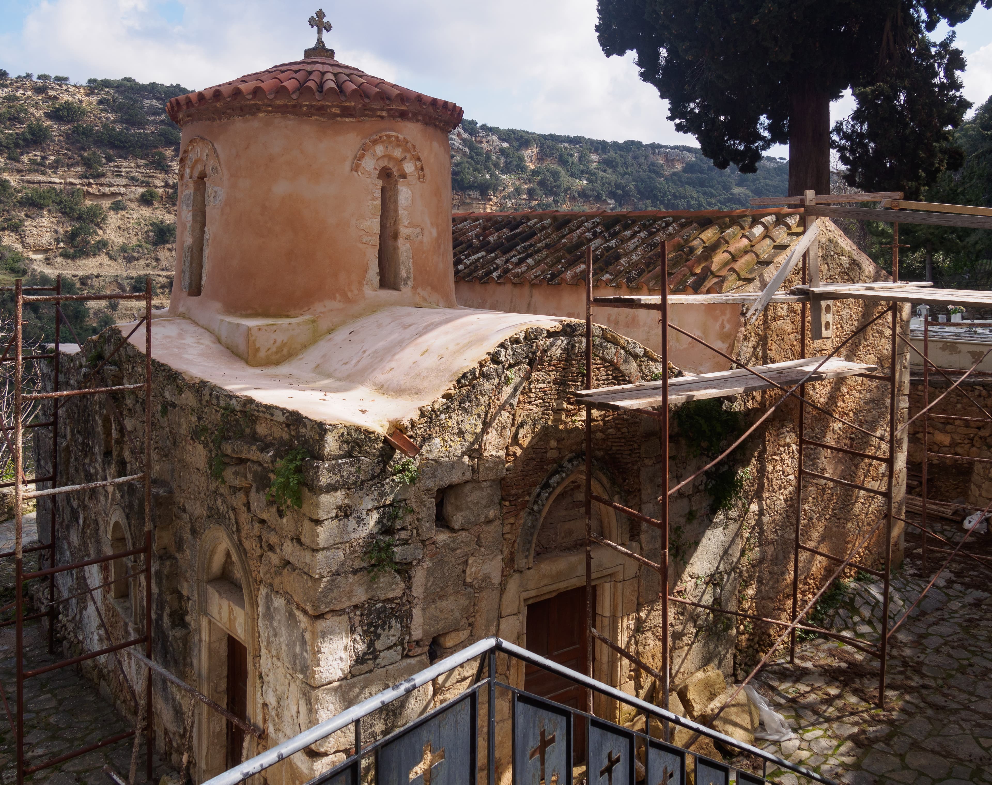 Church of Sotiras Christos and Agios Ioannis, Eleftherna