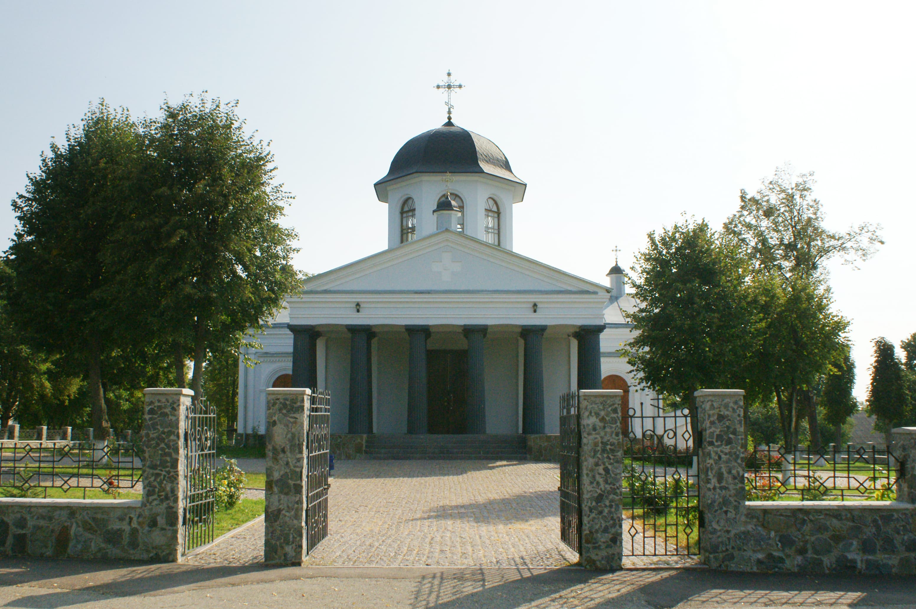 Exaltation of the Holy Cross church, Rozumivka