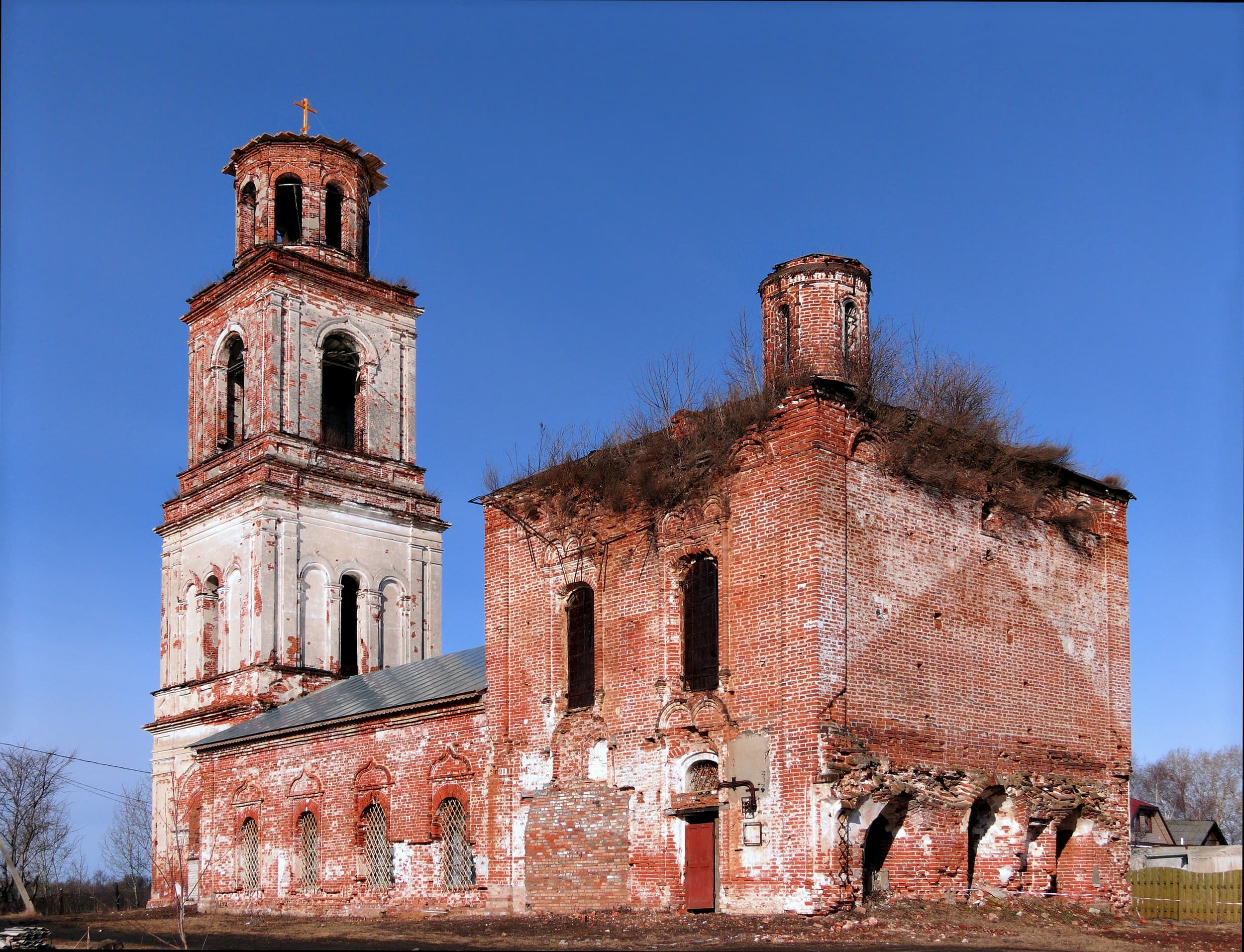 Church of the Theotokos of Smolensk, Ustye