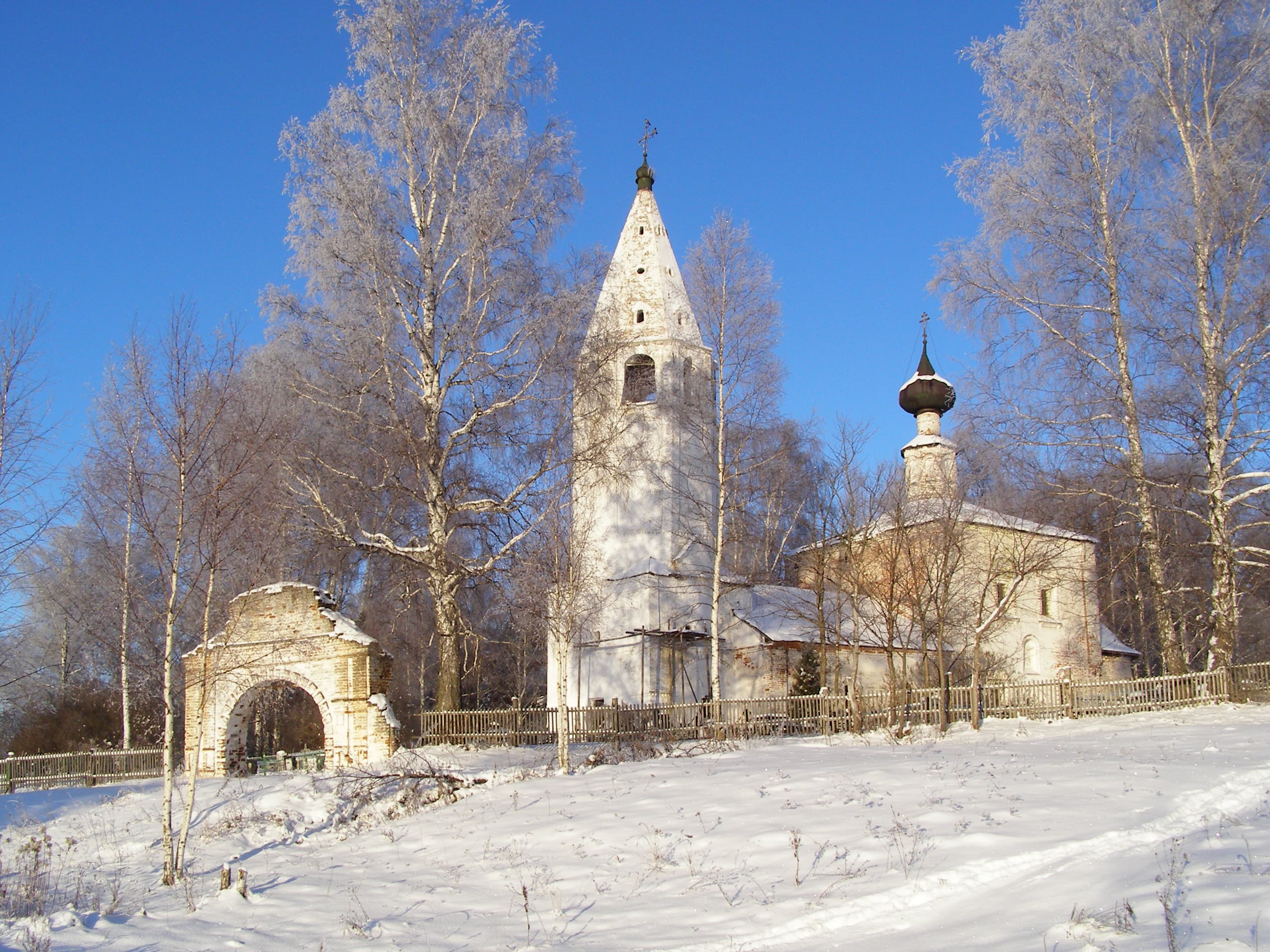 Church of the Dormition of the Theotokos, Lubets