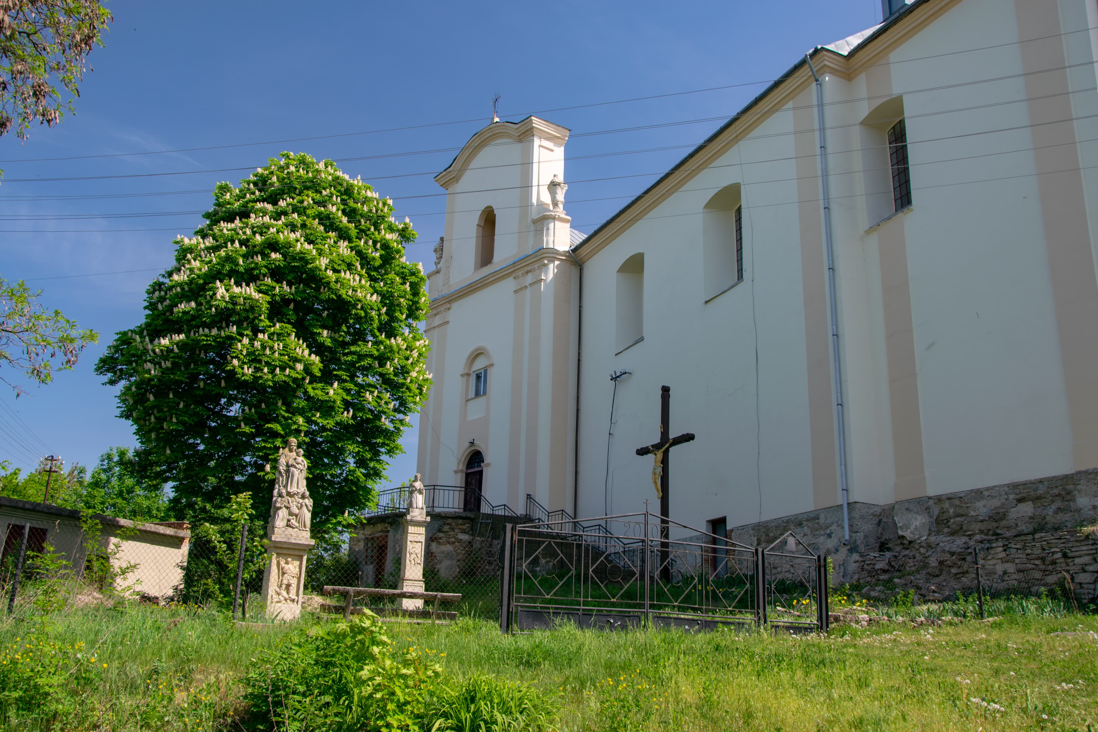 Church of the Exaltation of the Holy Cross, Budaniv